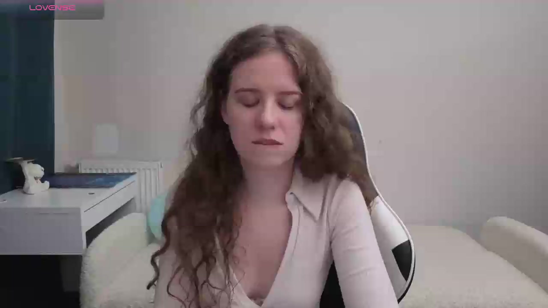 Gallery image thumbnail from BlueFlowerr's myfreecams stream on, 05/13/2026, 21:09 image 1 of 20