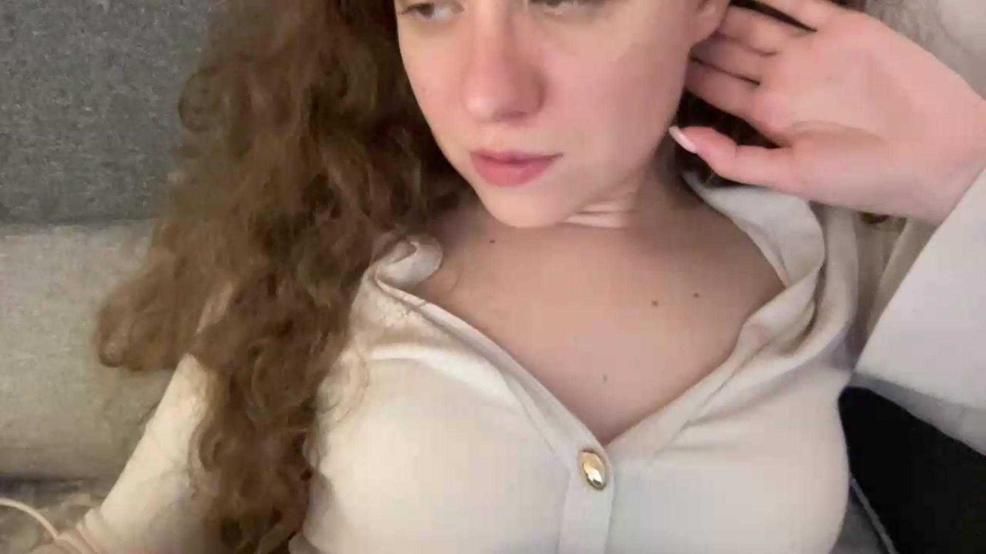 Gallery image thumbnail from BlueFlowerr's myfreecams stream on, 05/14/2026, 24:01 image 16 of 20