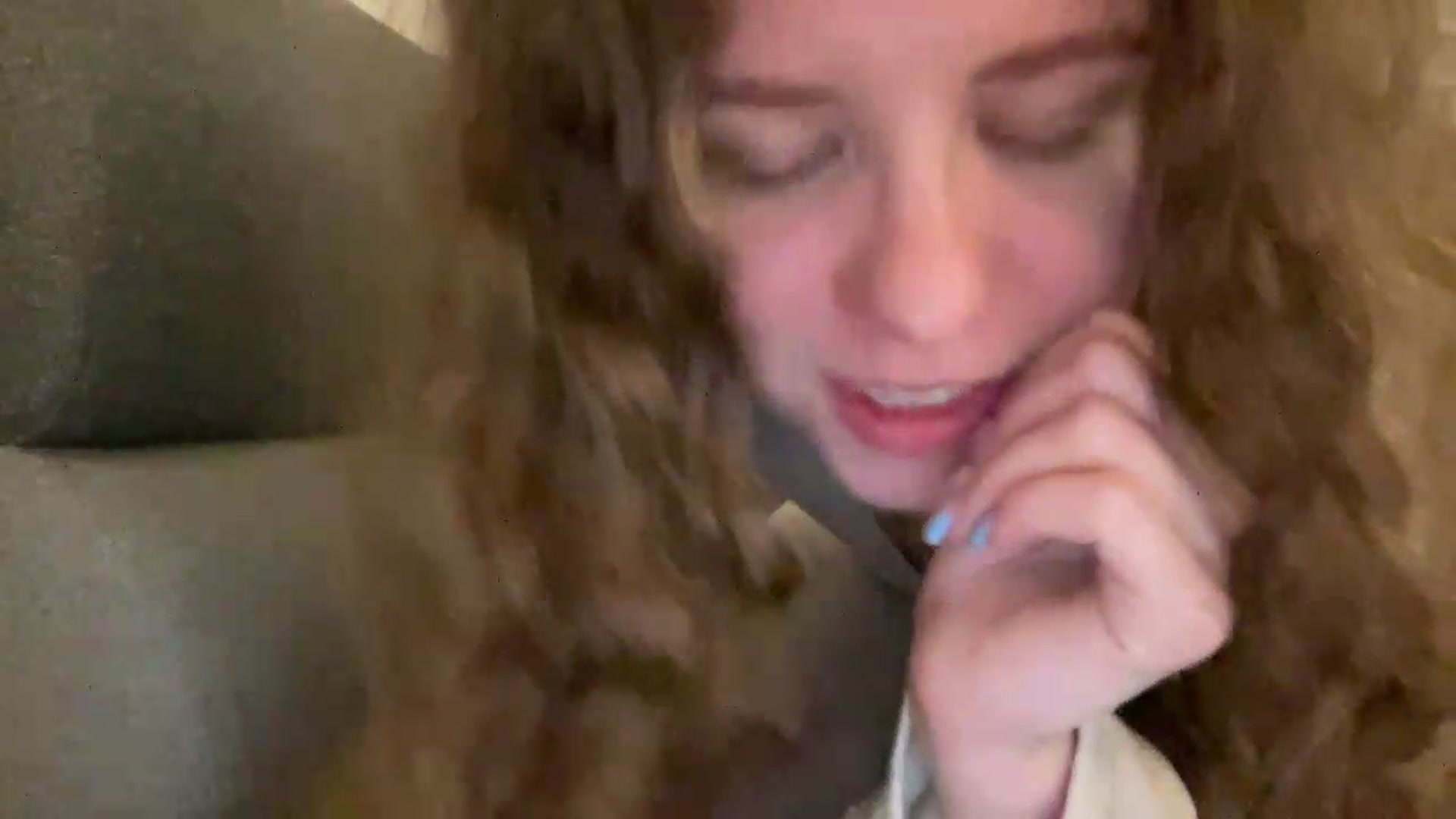 Gallery image thumbnail from BlueFlowerr's myfreecams stream on, 05/14/2026, 01:25 image 13 of 20