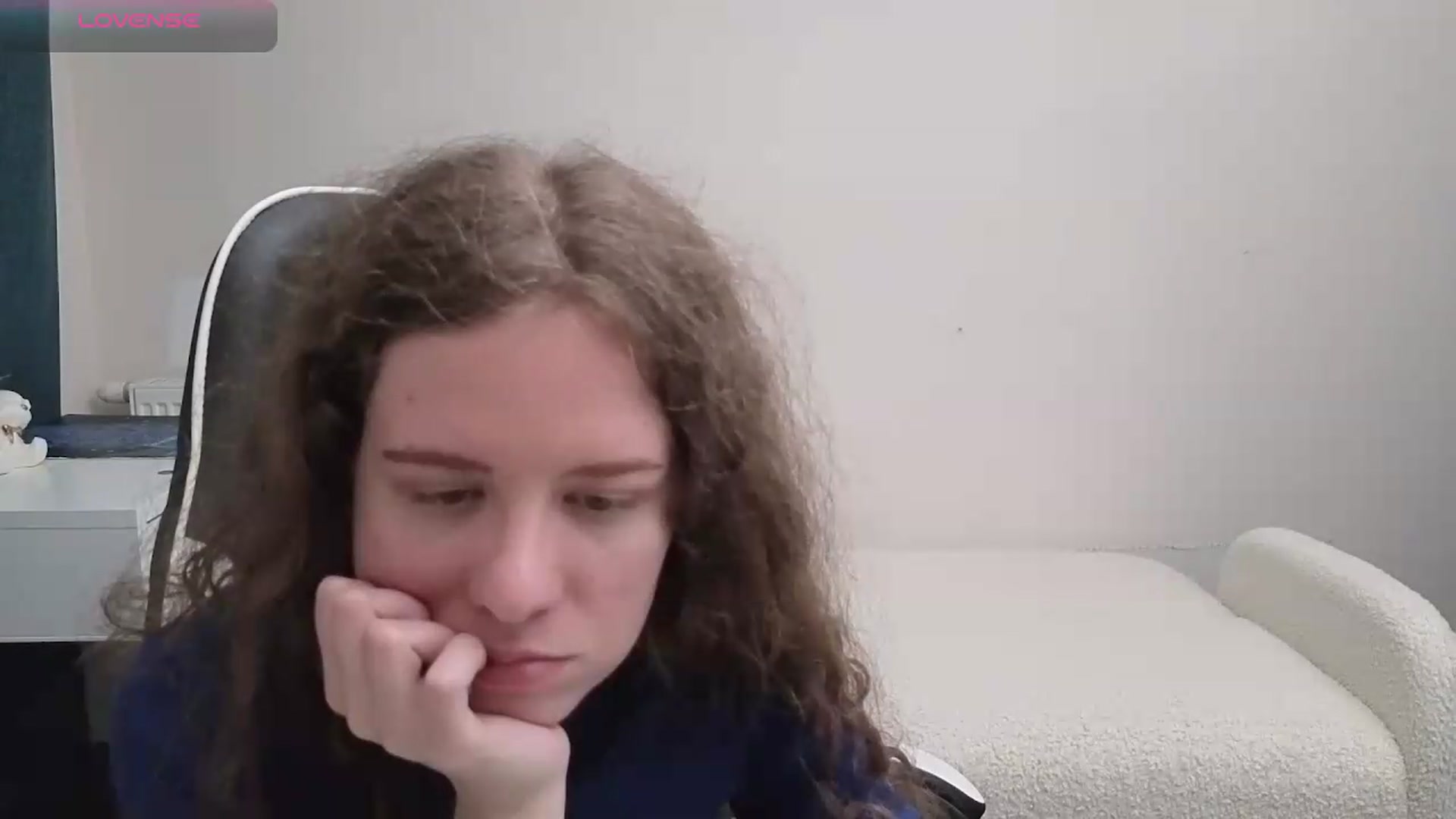 Gallery image thumbnail from BlueFlowerr's myfreecams stream on, 05/14/2026, 19:19 image 14 of 20
