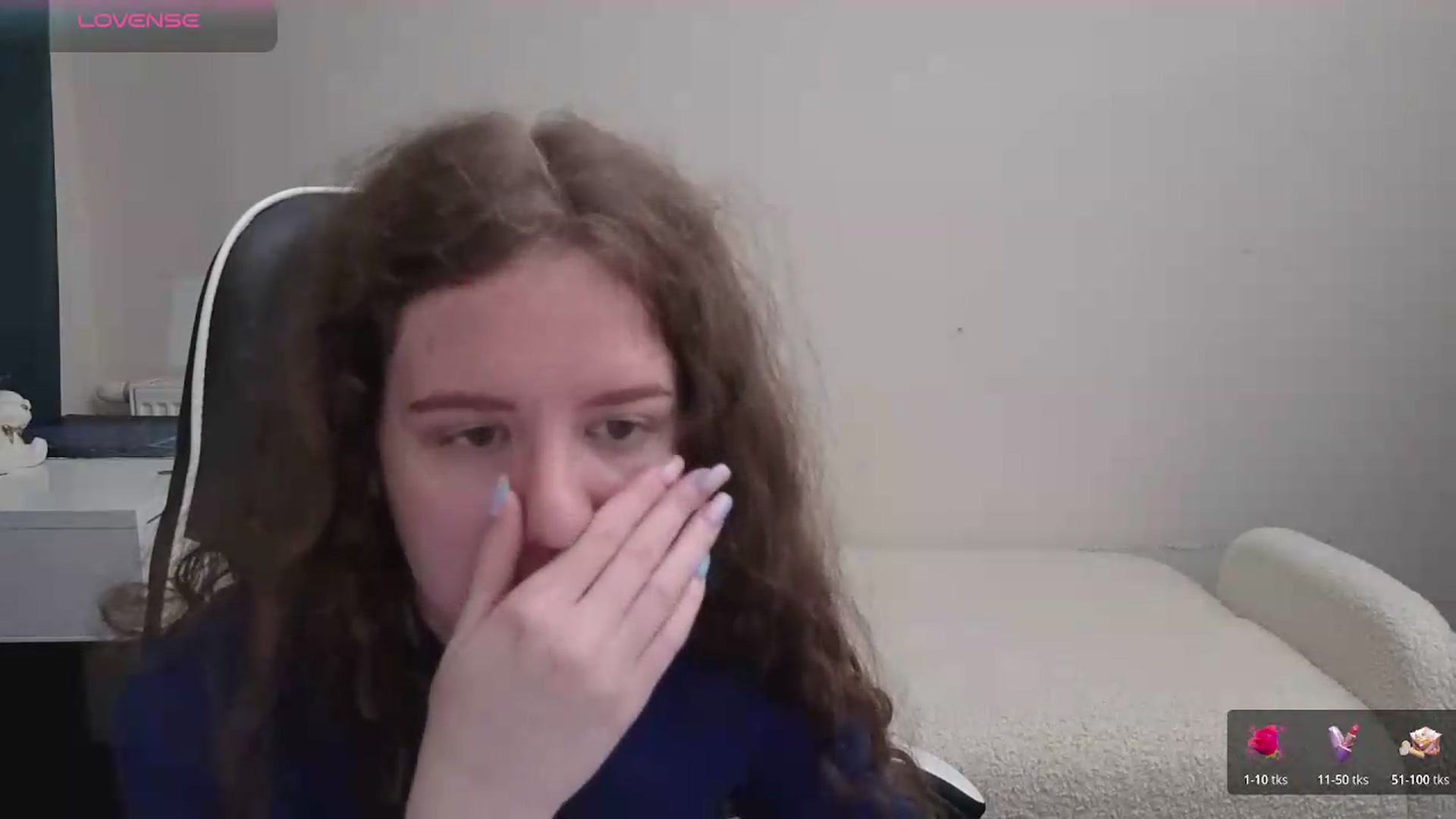 Gallery image thumbnail from BlueFlowerr's myfreecams stream on, 05/14/2026, 19:19 image 16 of 20