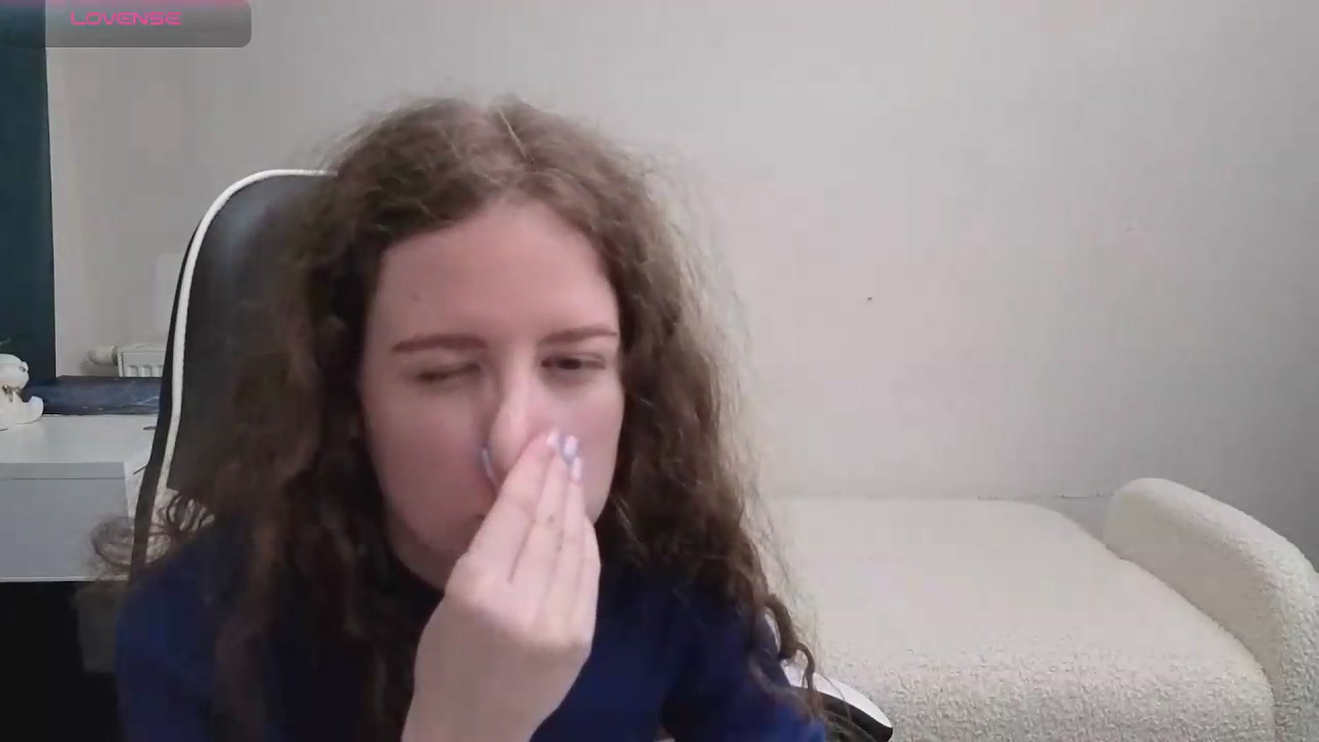 Gallery image thumbnail from BlueFlowerr's myfreecams stream on, 05/14/2026, 19:19 image 13 of 20