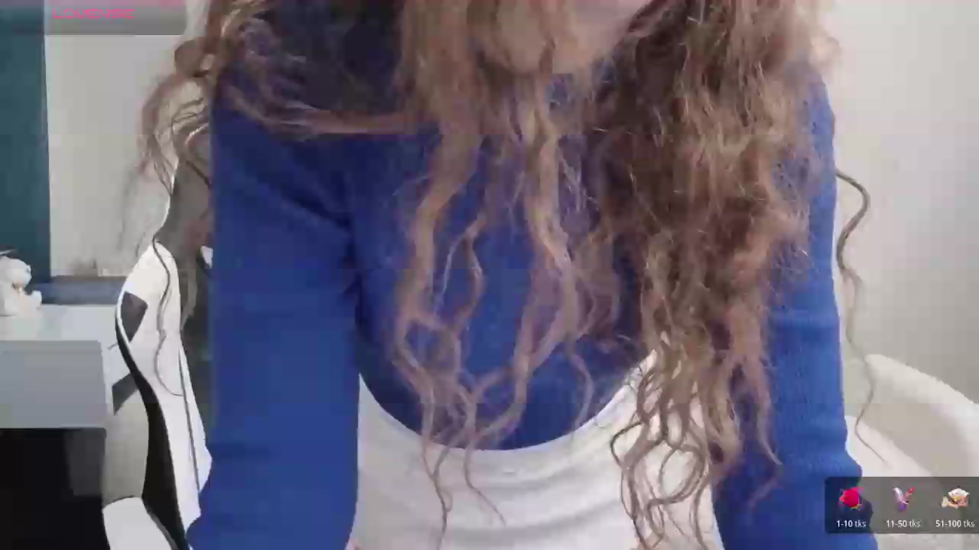 Gallery image thumbnail from BlueFlowerr's myfreecams stream on, 05/14/2026, 22:01 image 6 of 20