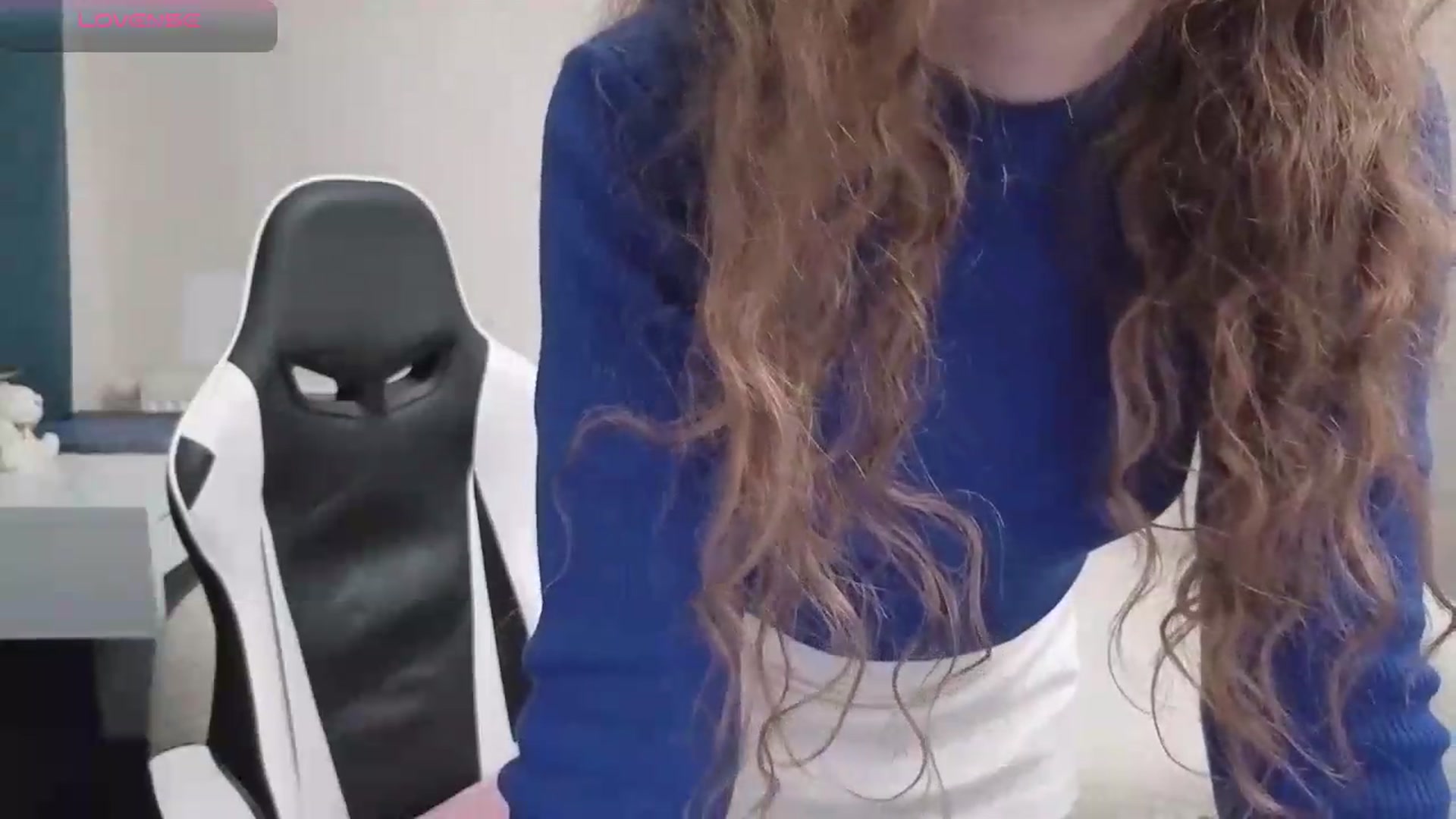 Gallery image thumbnail from BlueFlowerr's myfreecams stream on, 05/14/2026, 22:01 image 8 of 20