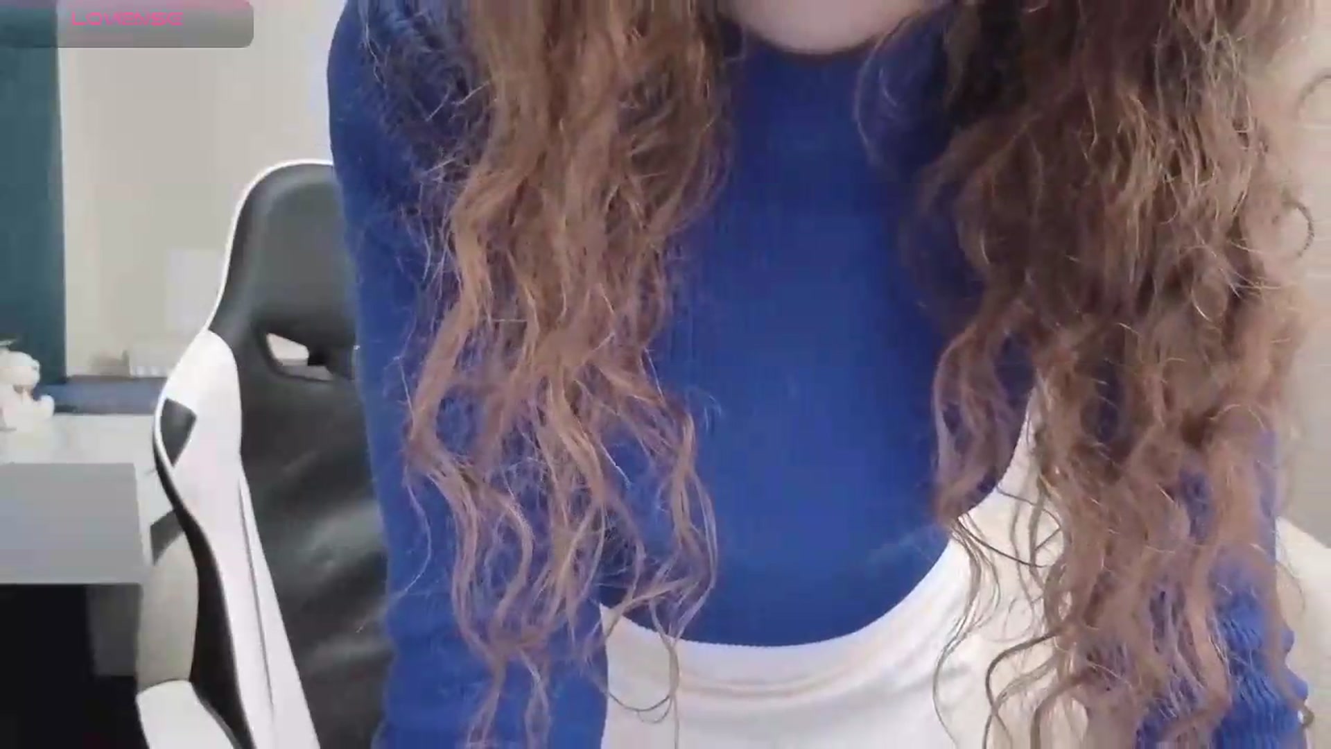 Gallery image thumbnail from BlueFlowerr's myfreecams stream on, 05/14/2026, 22:01 image 9 of 20