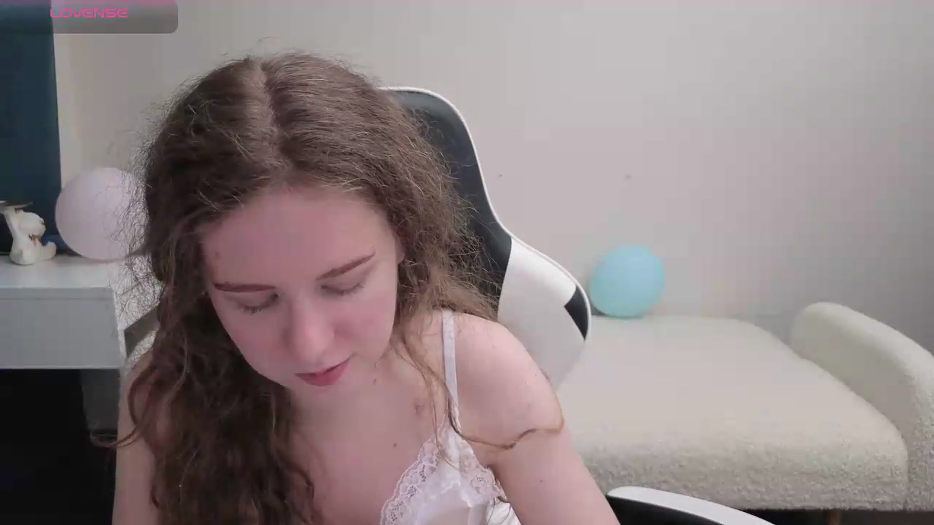 Gallery image thumbnail from BlueFlowerr's myfreecams stream on, 05/15/2026, 20:57 image 11 of 20