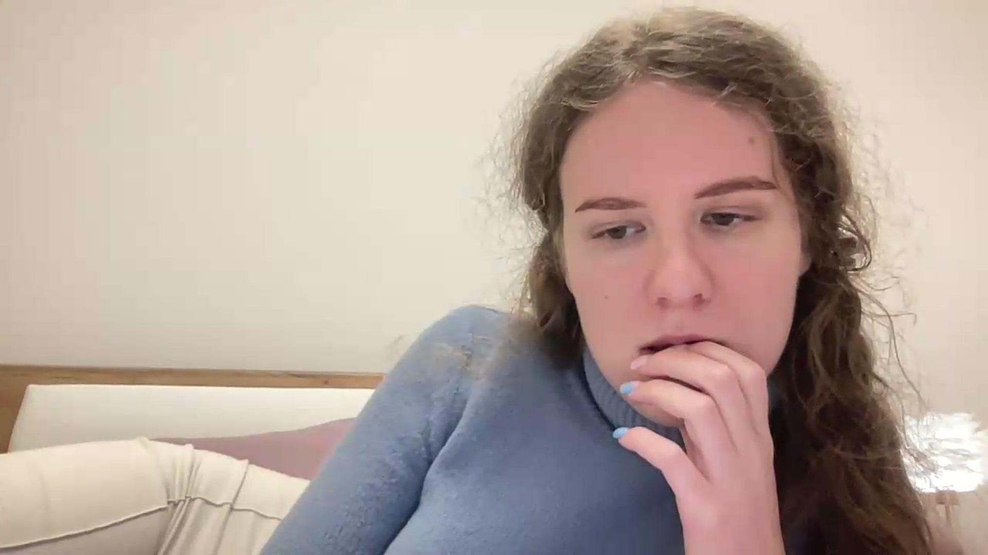 Gallery image thumbnail from BlueFlowerr's myfreecams stream on, 05/15/2026, 22:52 image 3 of 20