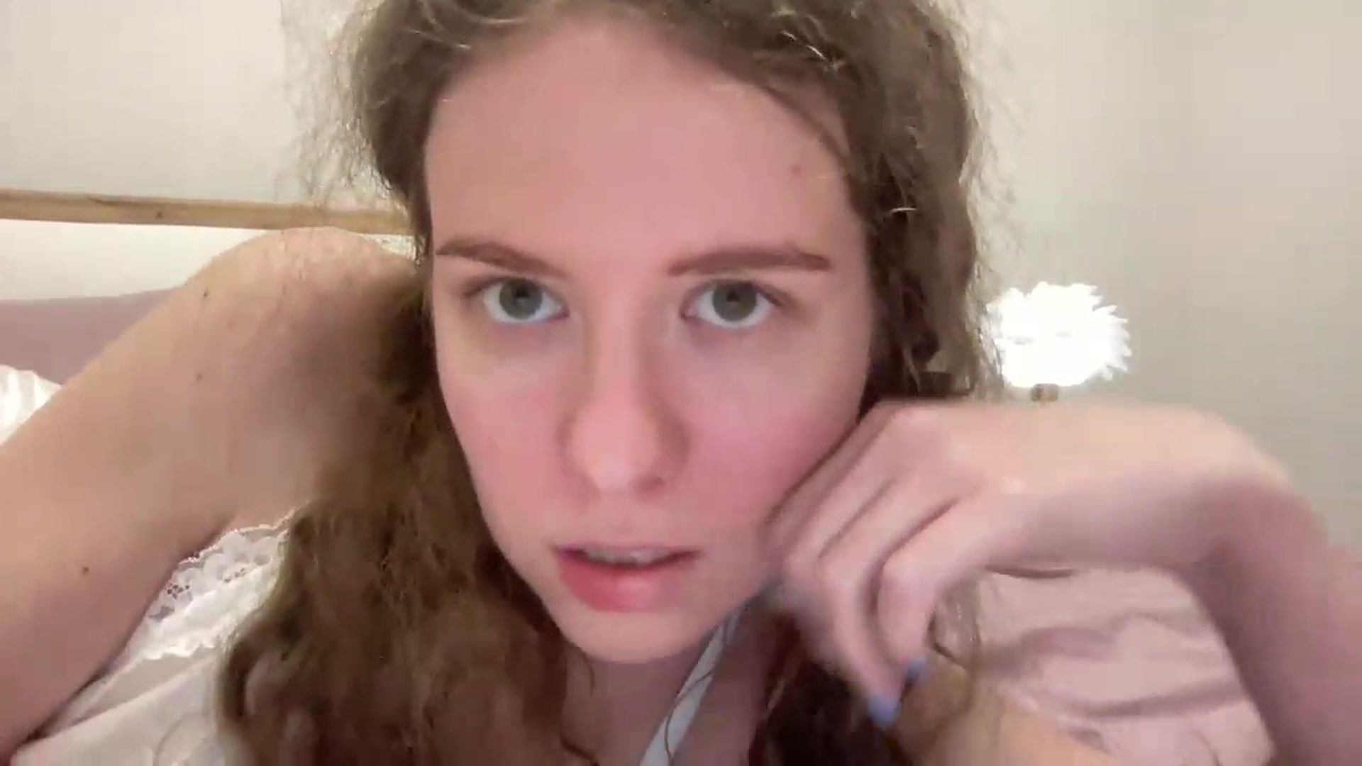 Gallery image thumbnail from BlueFlowerr's myfreecams stream on, 05/15/2026, 23:26 image 2 of 20