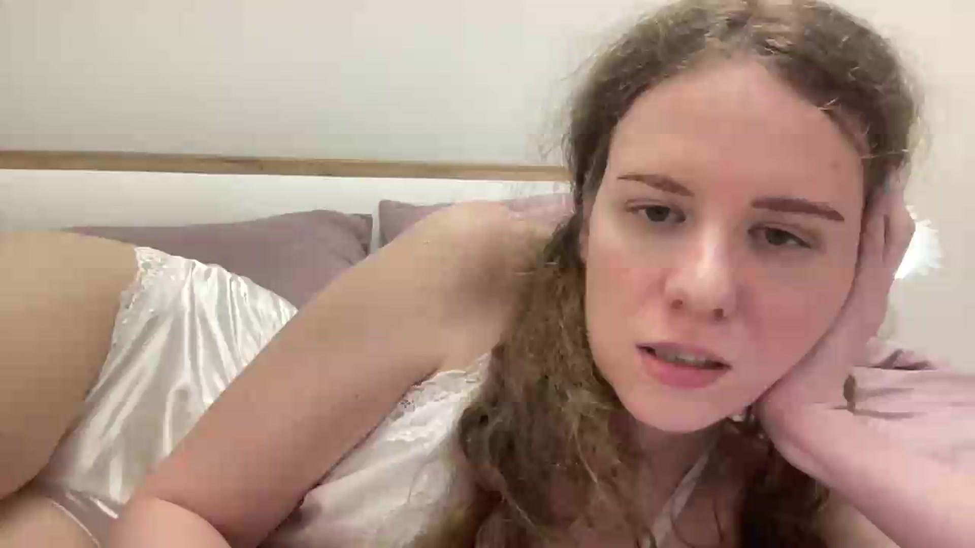 Gallery image thumbnail from BlueFlowerr's myfreecams stream on, 05/15/2026, 23:26 image 1 of 20