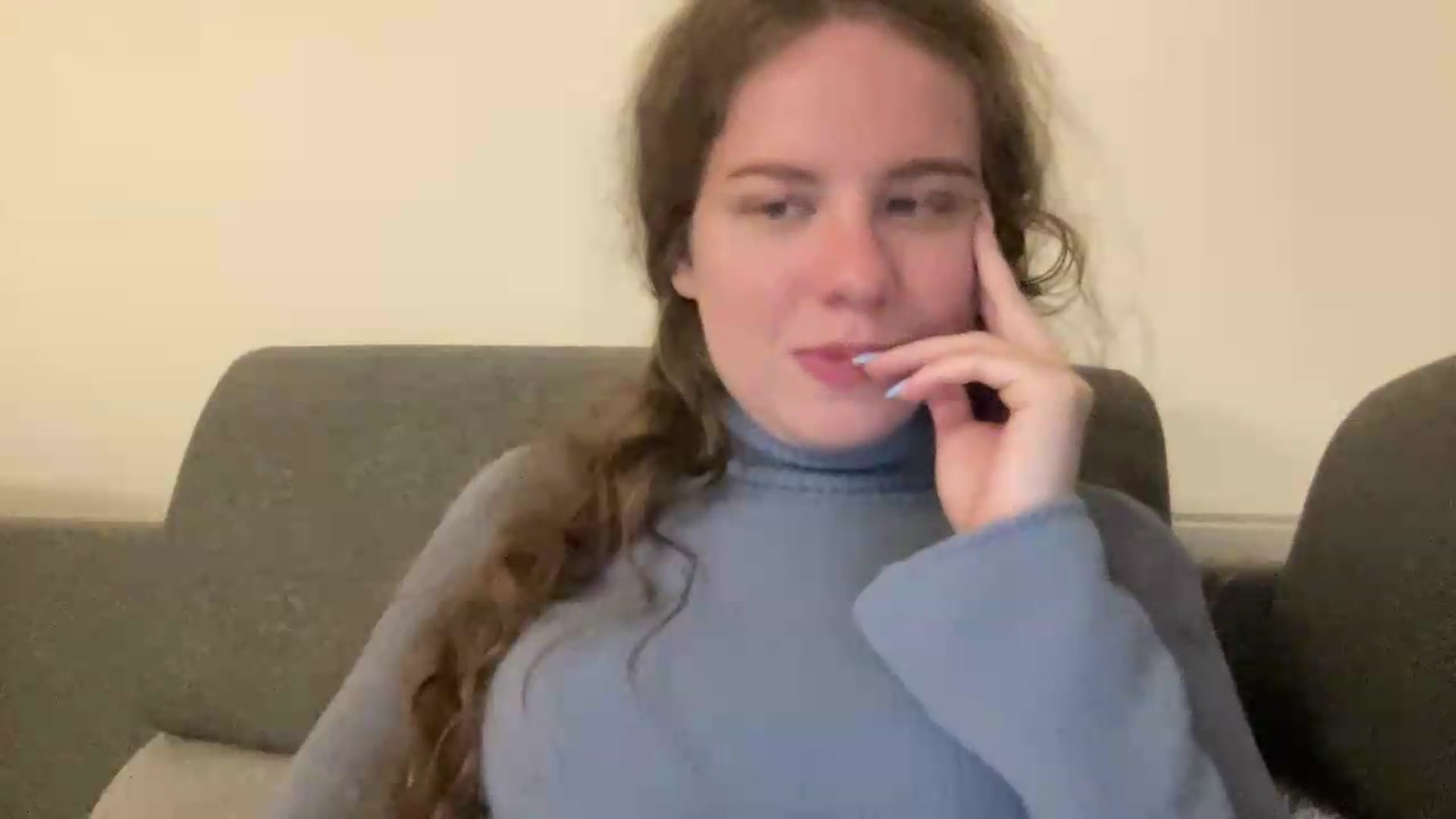 Gallery image thumbnail from BlueFlowerr's myfreecams stream on, 05/16/2026, 01:11 image 8 of 20