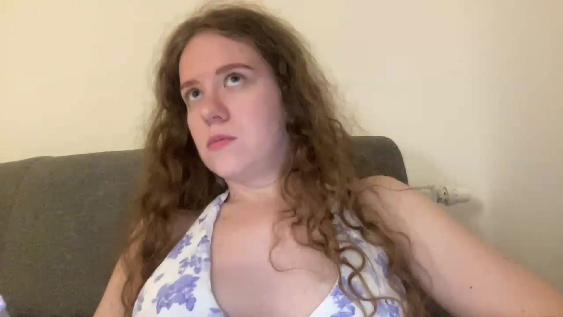 Gallery image thumbnail from BlueFlowerr's myfreecams stream on, 05/17/2026, 24:00 image 18 of 20