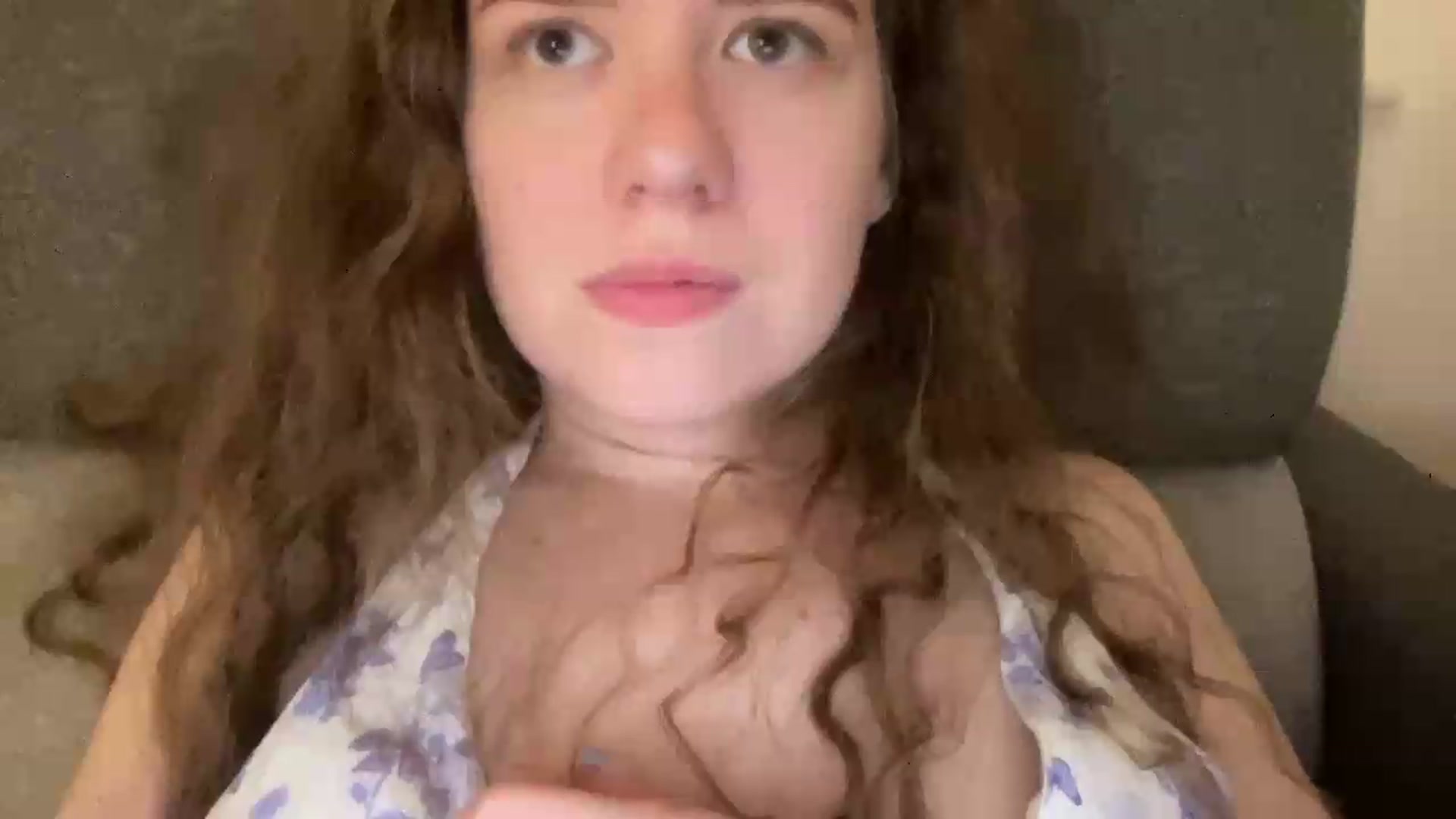 Gallery image thumbnail from BlueFlowerr's myfreecams stream on, 05/17/2026, 01:03 image 19 of 20