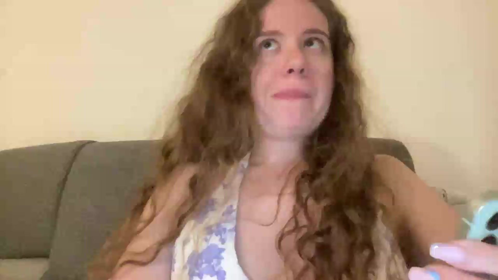 Gallery image thumbnail from BlueFlowerr's myfreecams stream on, 05/17/2026, 01:29 image 3 of 20