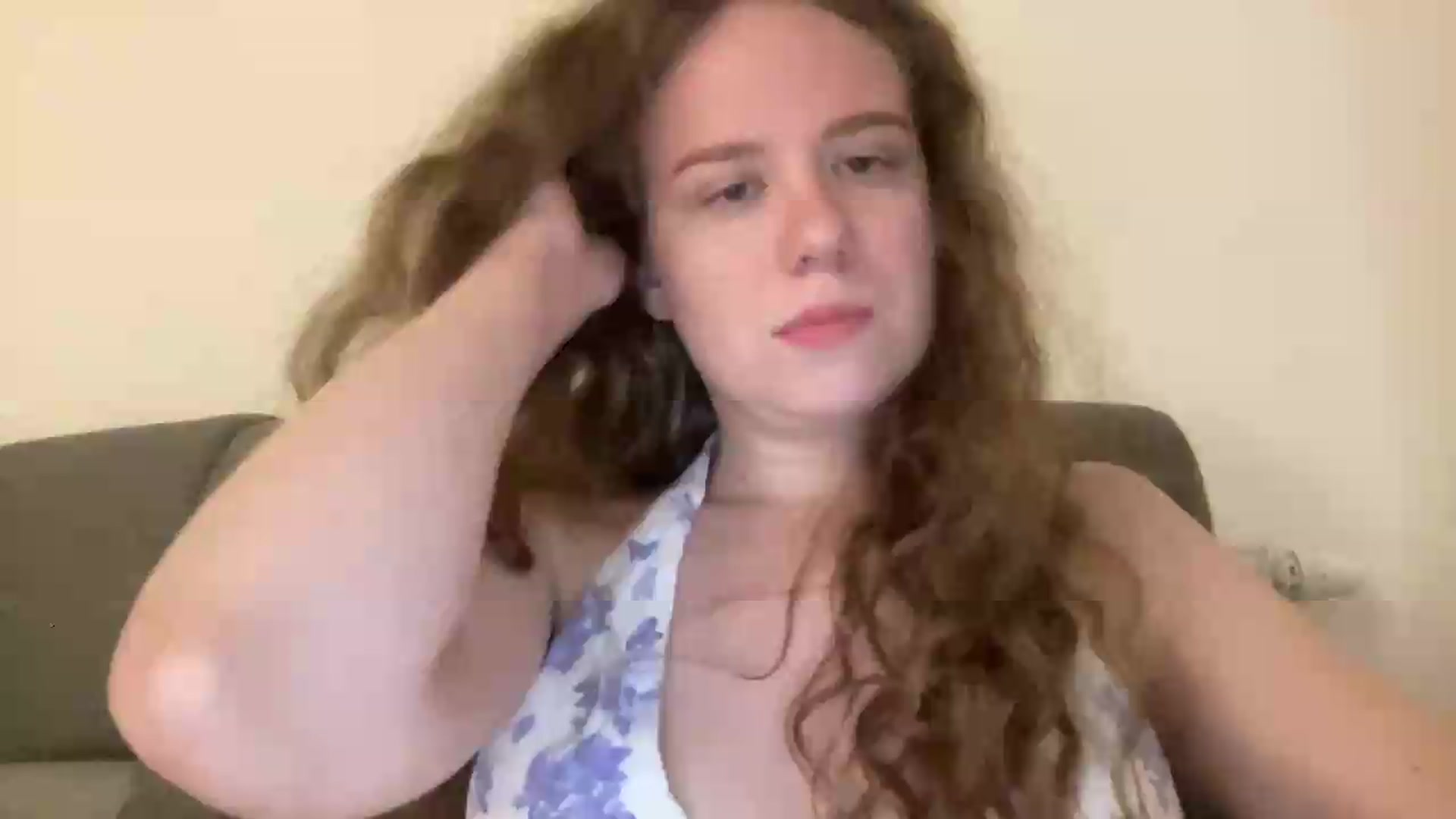 Gallery image thumbnail from BlueFlowerr's myfreecams stream on, 05/17/2026, 01:29 image 4 of 20