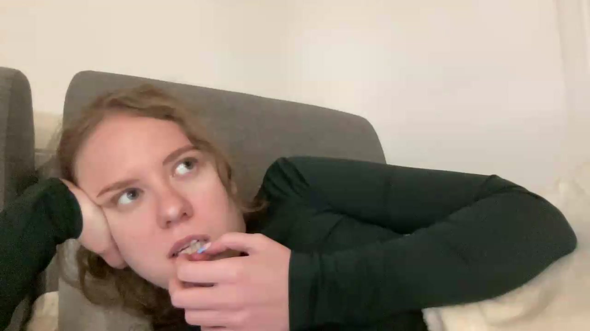 Gallery image thumbnail from BlueFlowerr's myfreecams stream on, 05/17/2026, 21:43 image 13 of 20