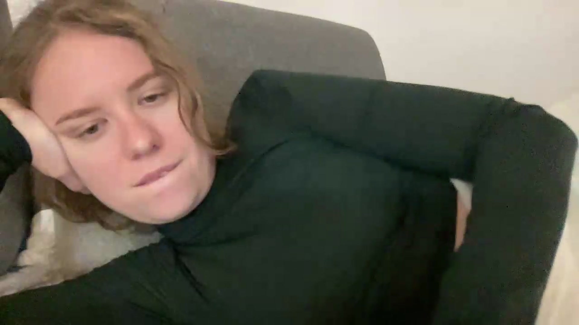 Gallery image thumbnail from BlueFlowerr's myfreecams stream on, 05/17/2026, 21:43 image 18 of 20