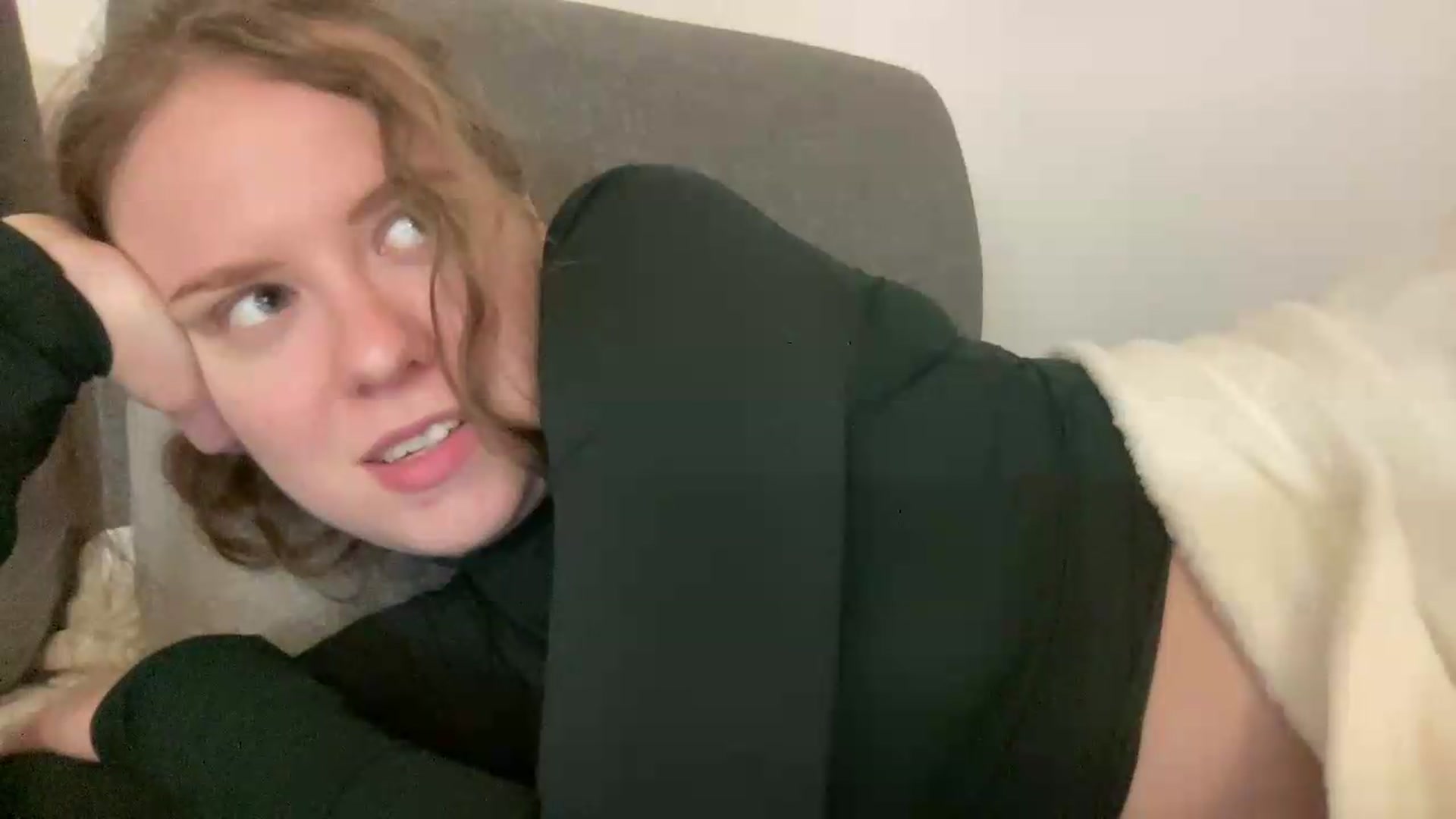 Gallery image thumbnail from BlueFlowerr's myfreecams stream on, 05/17/2026, 21:43 image 16 of 20