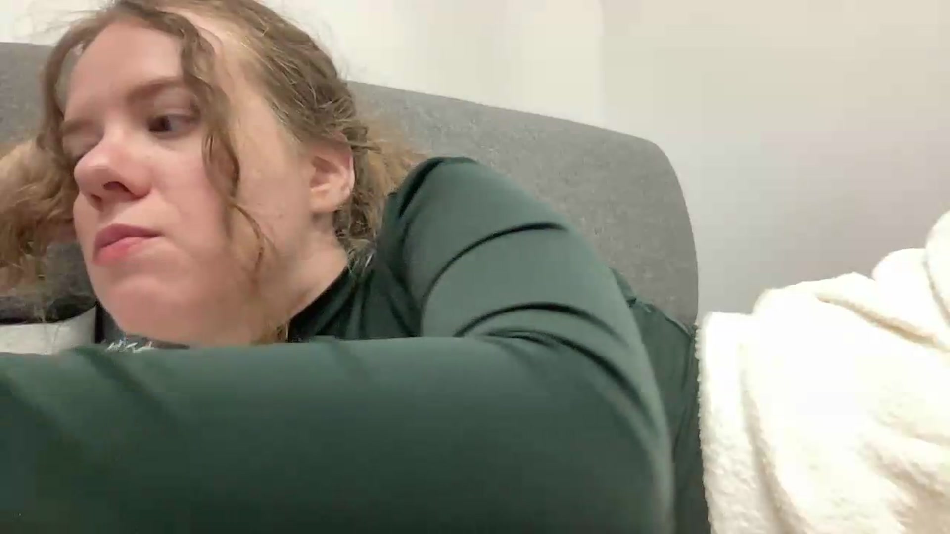 Gallery image thumbnail from BlueFlowerr's myfreecams stream on, 05/18/2026, 01:23 image 10 of 20