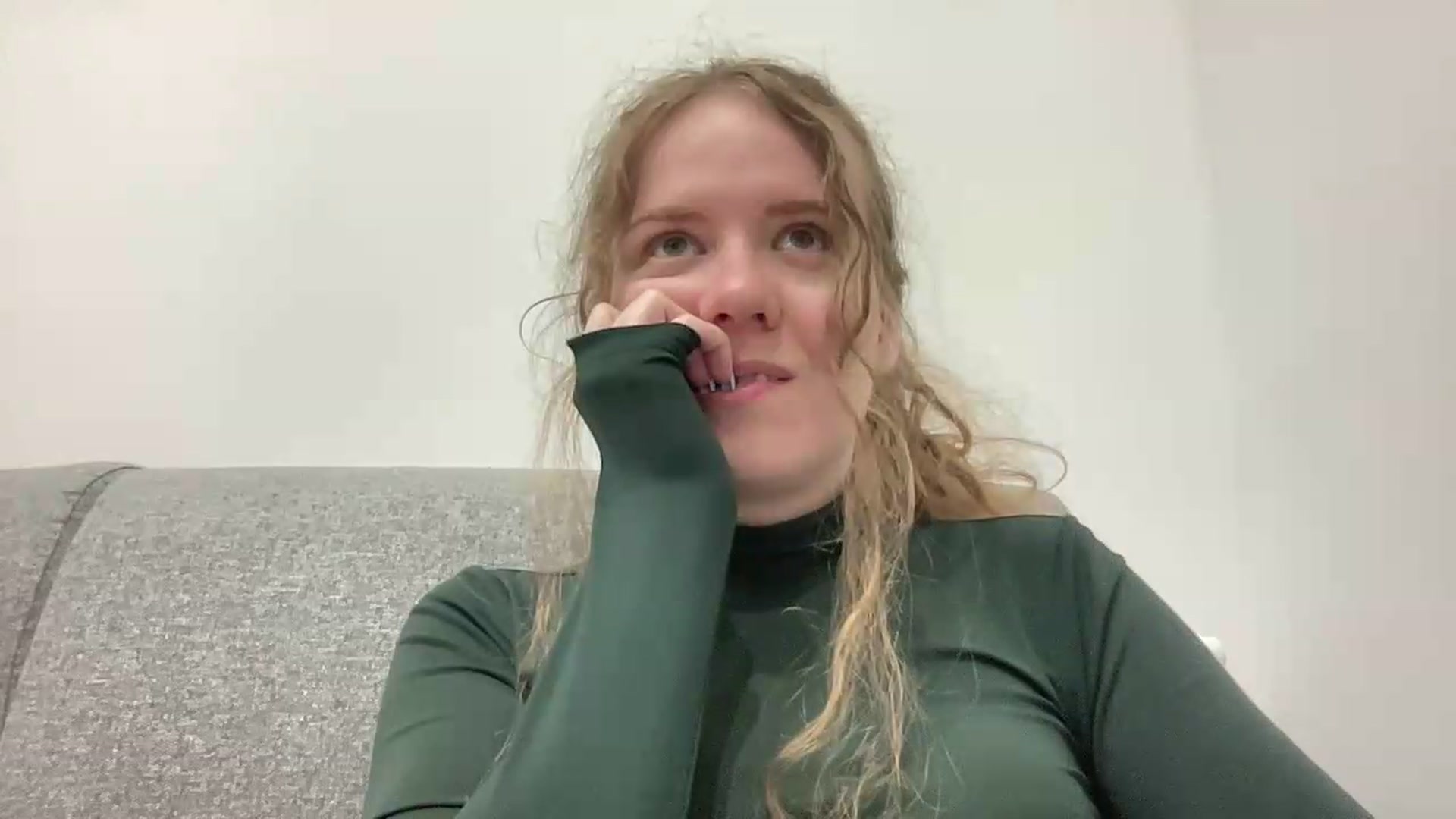 Gallery image thumbnail from BlueFlowerr's myfreecams stream on, 05/18/2026, 01:23 image 2 of 20