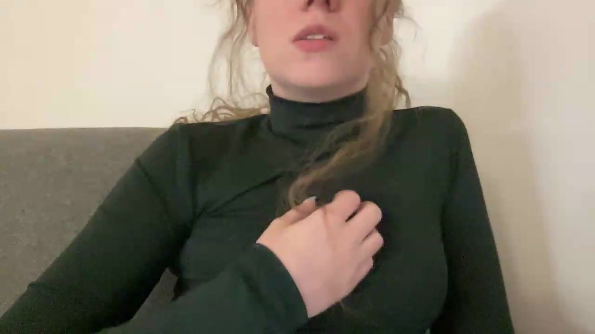 Gallery image thumbnail from BlueFlowerr's myfreecams stream on, 05/18/2026, 02:33 image 8 of 20
