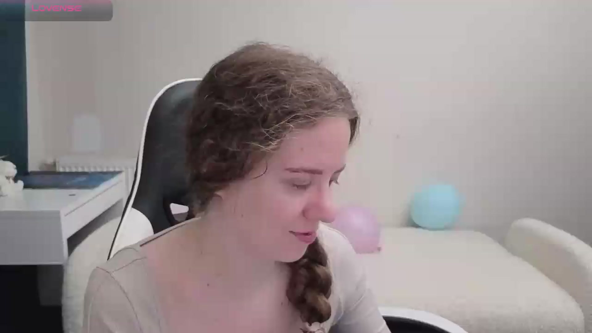 Gallery image thumbnail from BlueFlowerr's myfreecams stream on, 05/18/2026, 17:20 image 2 of 20