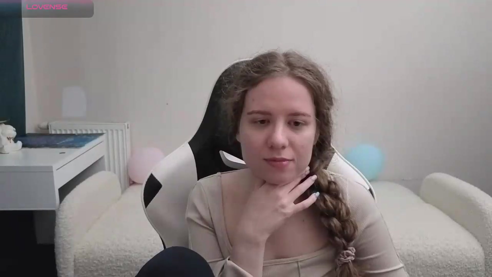 Gallery image thumbnail from BlueFlowerr's myfreecams stream on, 05/18/2026, 17:20 image 15 of 20
