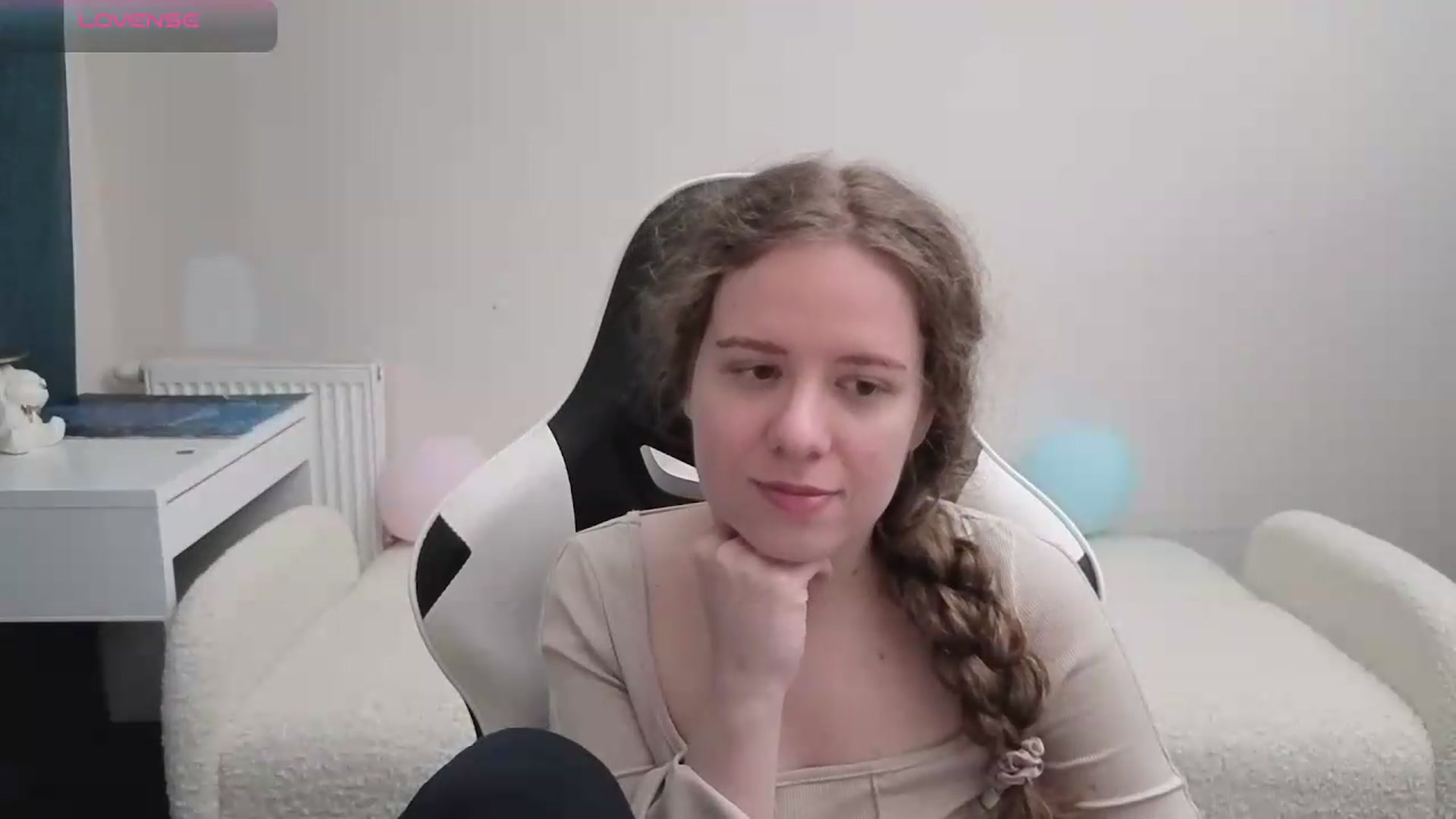 Gallery image thumbnail from BlueFlowerr's myfreecams stream on, 05/18/2026, 17:20 image 14 of 20