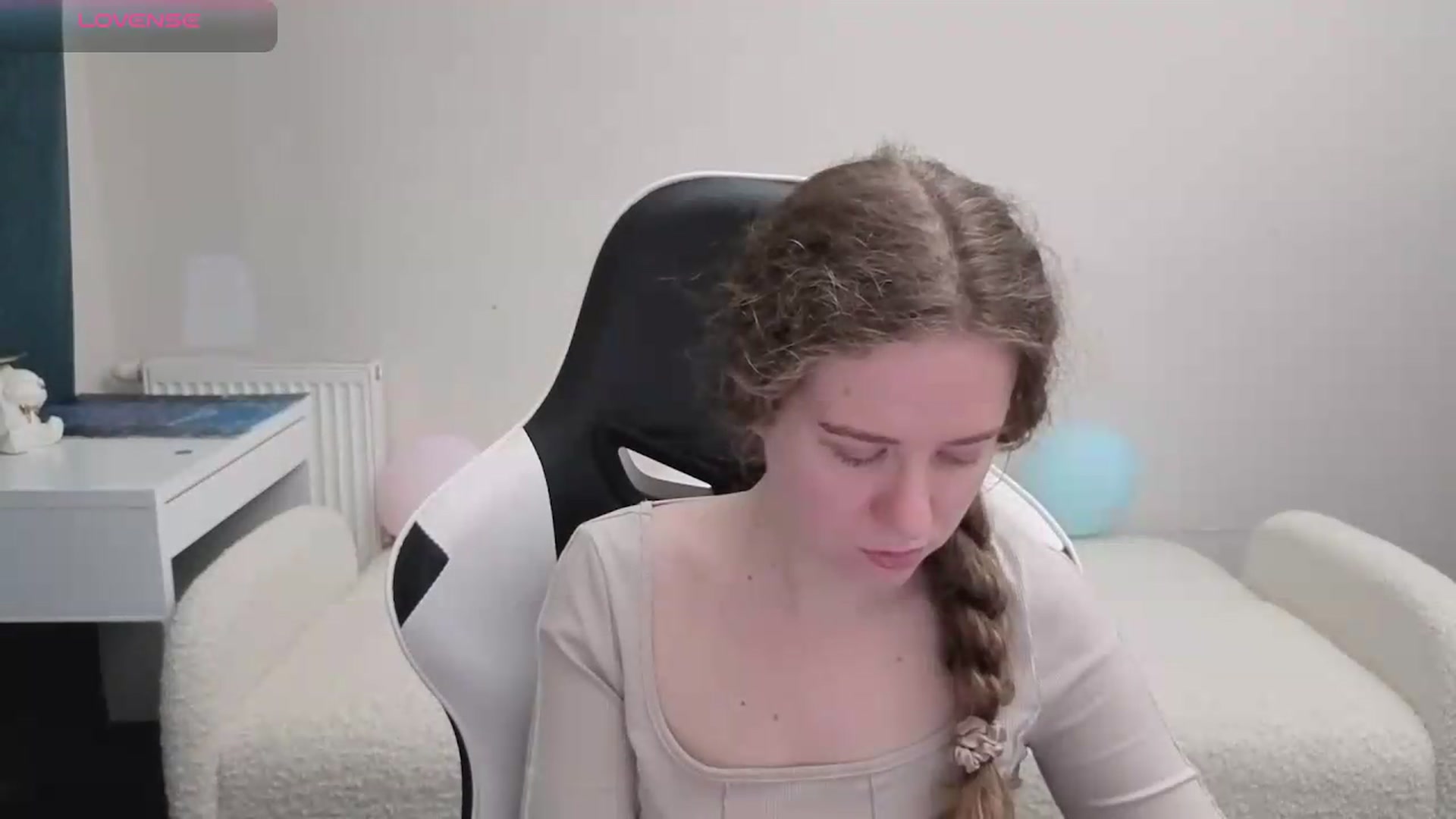 Gallery image thumbnail from BlueFlowerr's myfreecams stream on, 05/18/2026, 17:20 image 20 of 20
