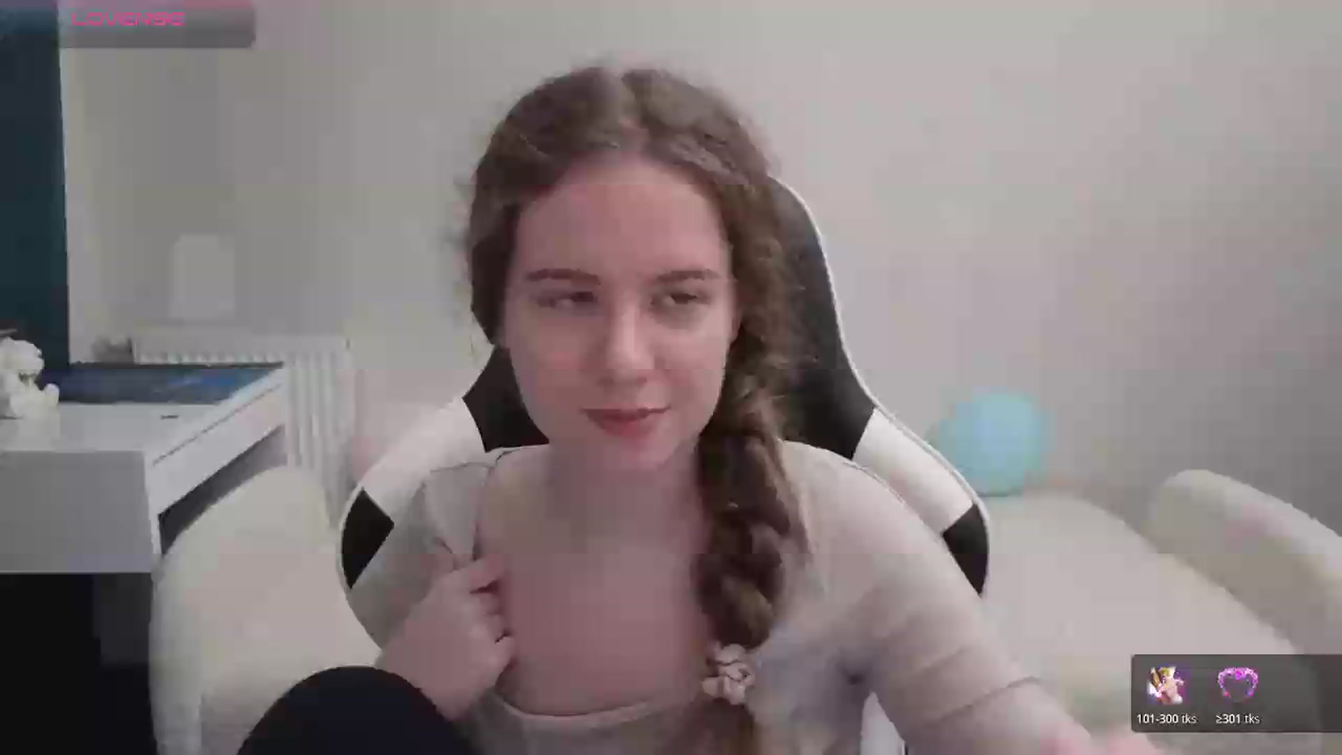 Gallery image thumbnail from BlueFlowerr's myfreecams stream on, 05/18/2026, 17:20 image 12 of 20