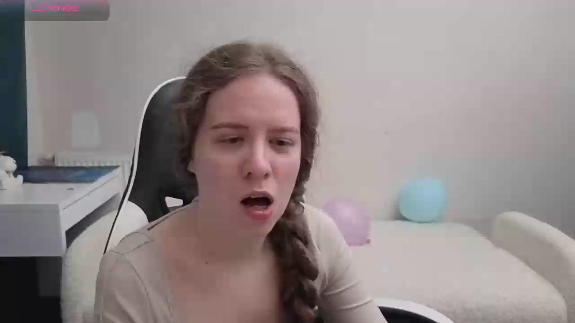 Gallery image thumbnail from BlueFlowerr's myfreecams stream on, 05/18/2026, 17:20 image 9 of 20
