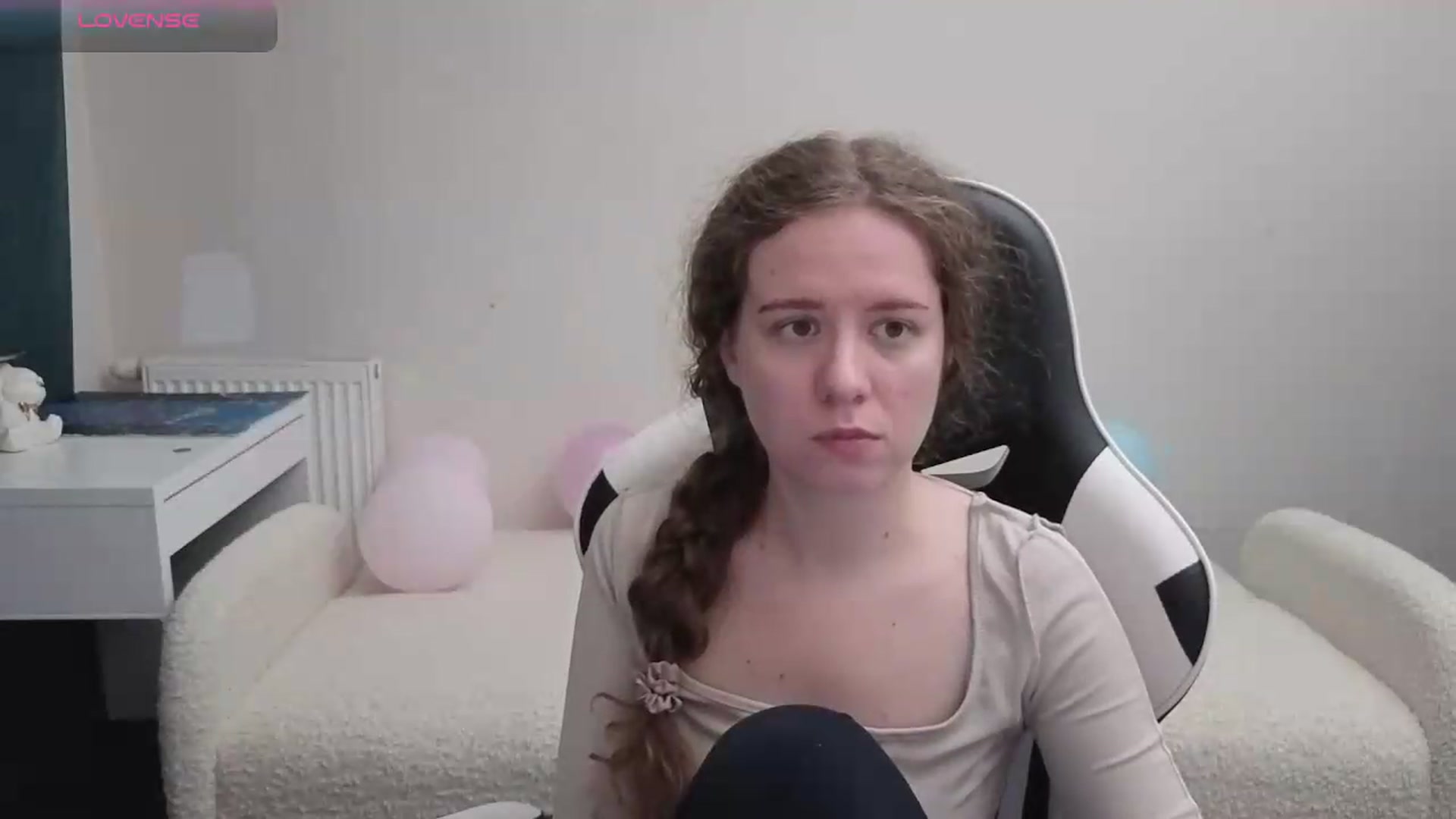 Gallery image thumbnail from BlueFlowerr's myfreecams stream on, 05/18/2026, 19:06 image 7 of 20