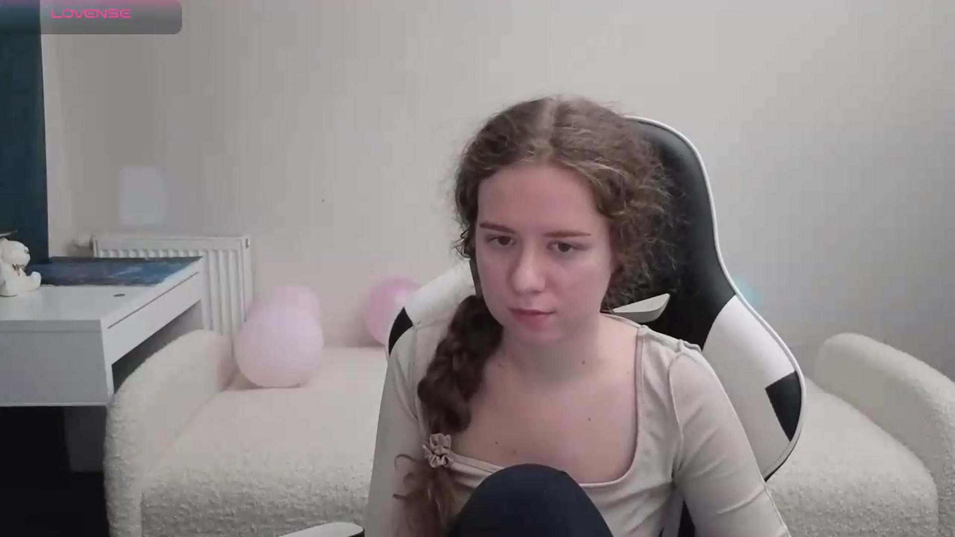 Gallery image thumbnail from BlueFlowerr's myfreecams stream on, 05/18/2026, 19:06 image 9 of 20
