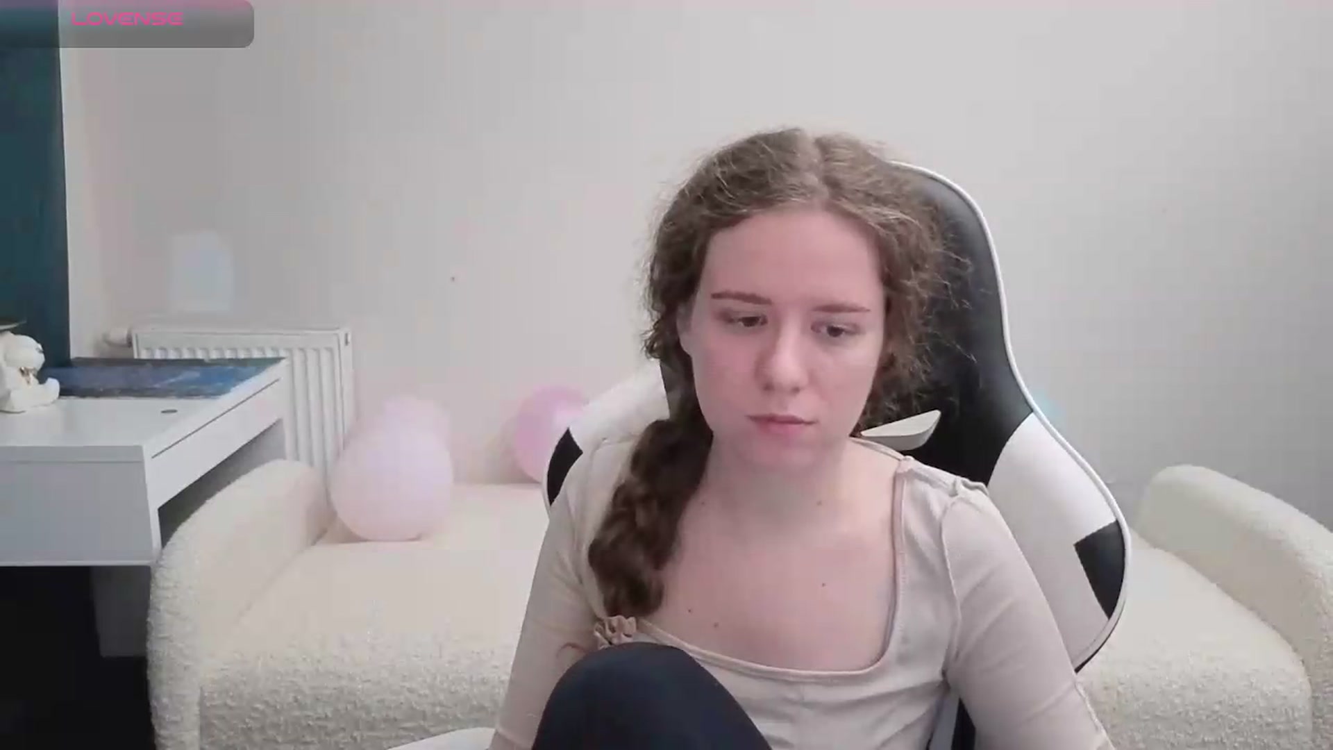 Gallery image thumbnail from BlueFlowerr's myfreecams stream on, 05/18/2026, 19:06 image 11 of 20
