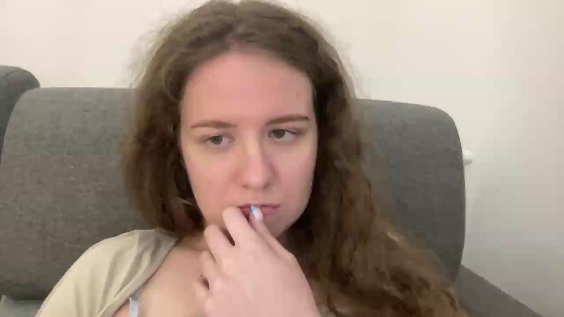 Gallery image thumbnail from BlueFlowerr's myfreecams stream on, 05/19/2026, 24:17 image 15 of 20