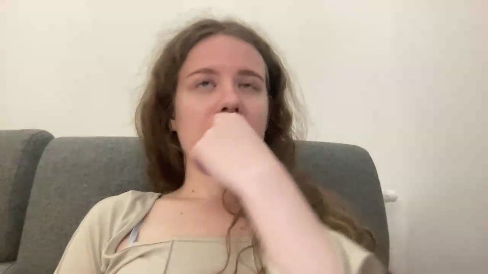 Gallery image thumbnail from BlueFlowerr's myfreecams stream on, 05/19/2026, 24:17 image 8 of 20