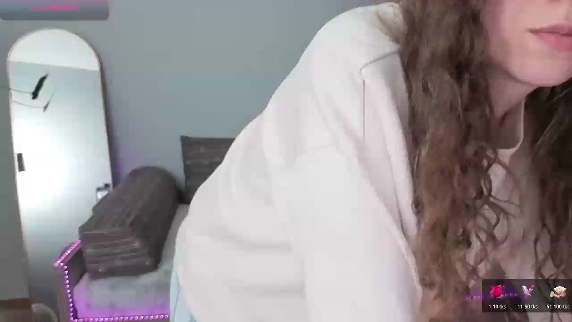Gallery image thumbnail from BlueFlowerr's myfreecams stream on, 05/21/2026, 18:52 image 12 of 20