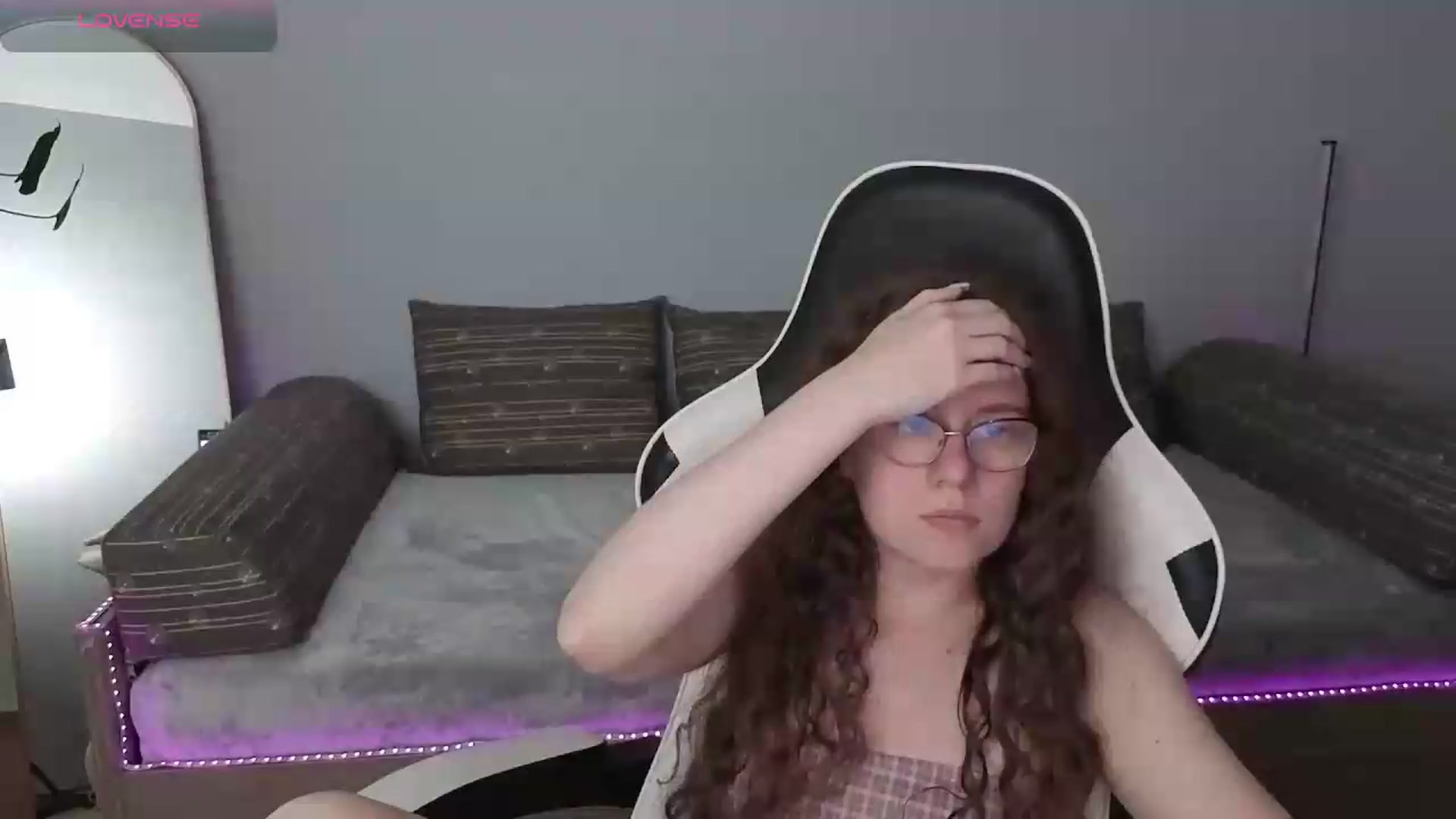 Gallery image thumbnail from BlueFlowerr's myfreecams stream on, 05/21/2026, 22:13 image 5 of 20