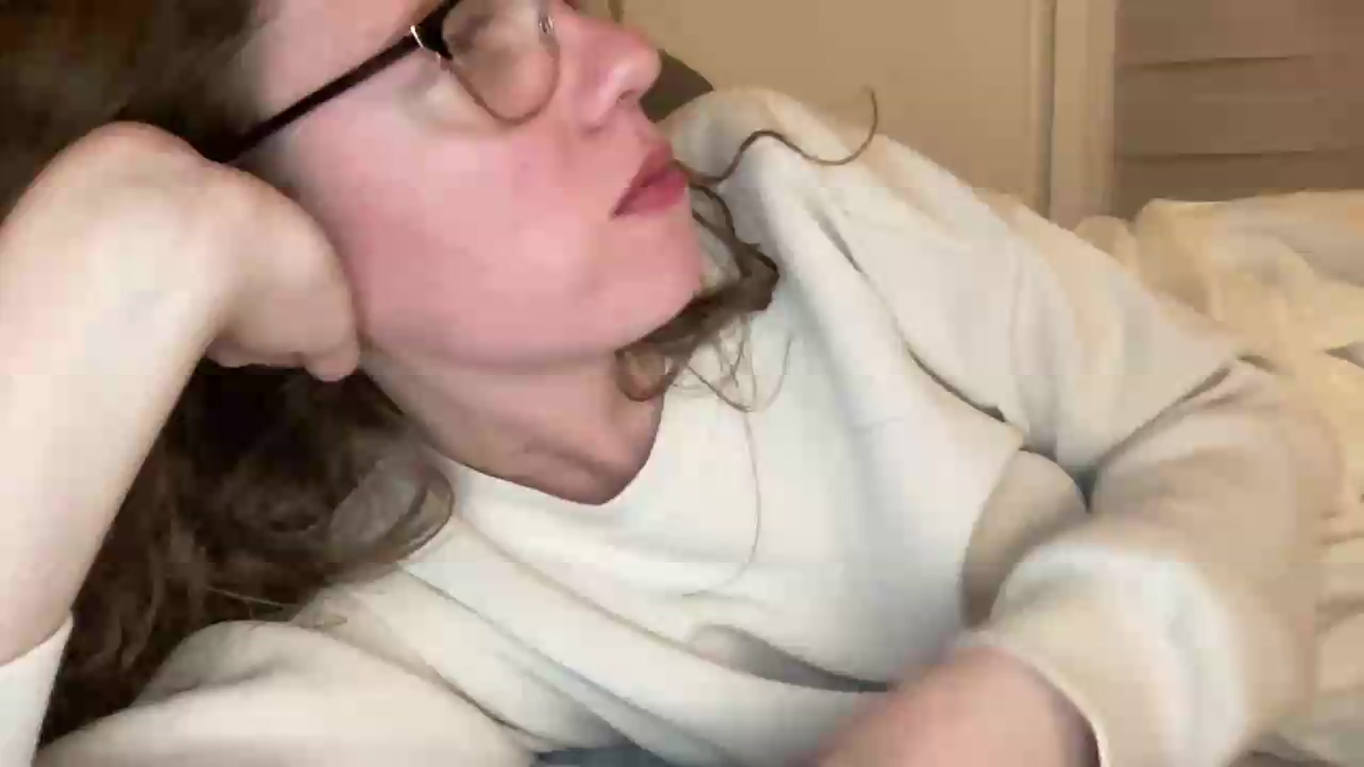 Gallery image thumbnail from BlueFlowerr's myfreecams stream on, 05/22/2026, 24:42 image 3 of 20