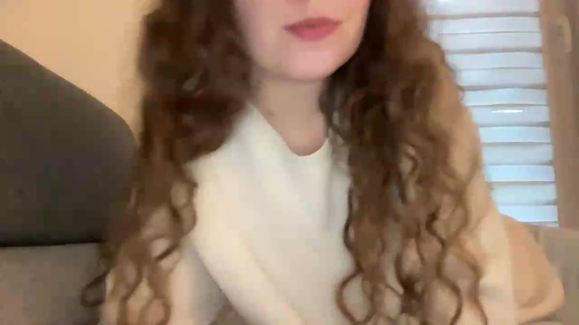 Gallery image thumbnail from BlueFlowerr's myfreecams stream on, 05/22/2026, 03:16 image 3 of 20