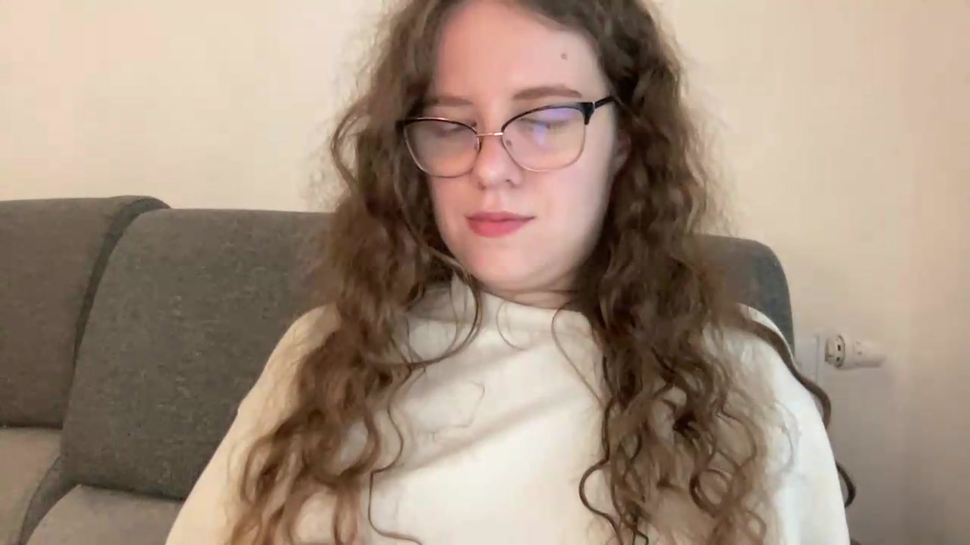 Gallery image thumbnail from BlueFlowerr's myfreecams stream on, 05/22/2026, 03:16 image 20 of 20