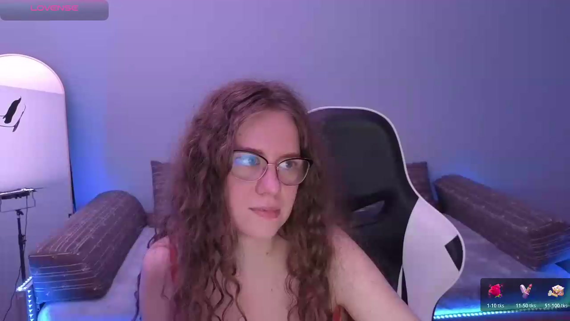 Gallery image thumbnail from BlueFlowerr's myfreecams stream on, 05/22/2026, 19:56 image 18 of 20