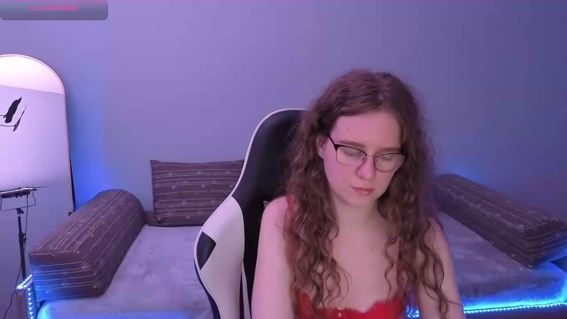 Gallery image thumbnail from BlueFlowerr's myfreecams stream on, 05/22/2026, 19:56 image 20 of 20
