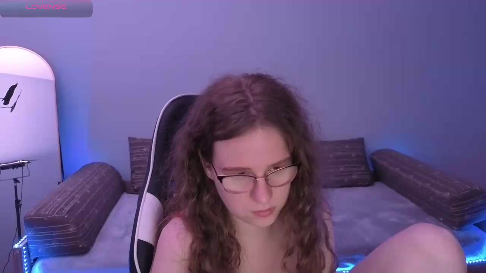 Gallery image thumbnail from BlueFlowerr's myfreecams stream on, 05/22/2026, 19:56 image 19 of 20