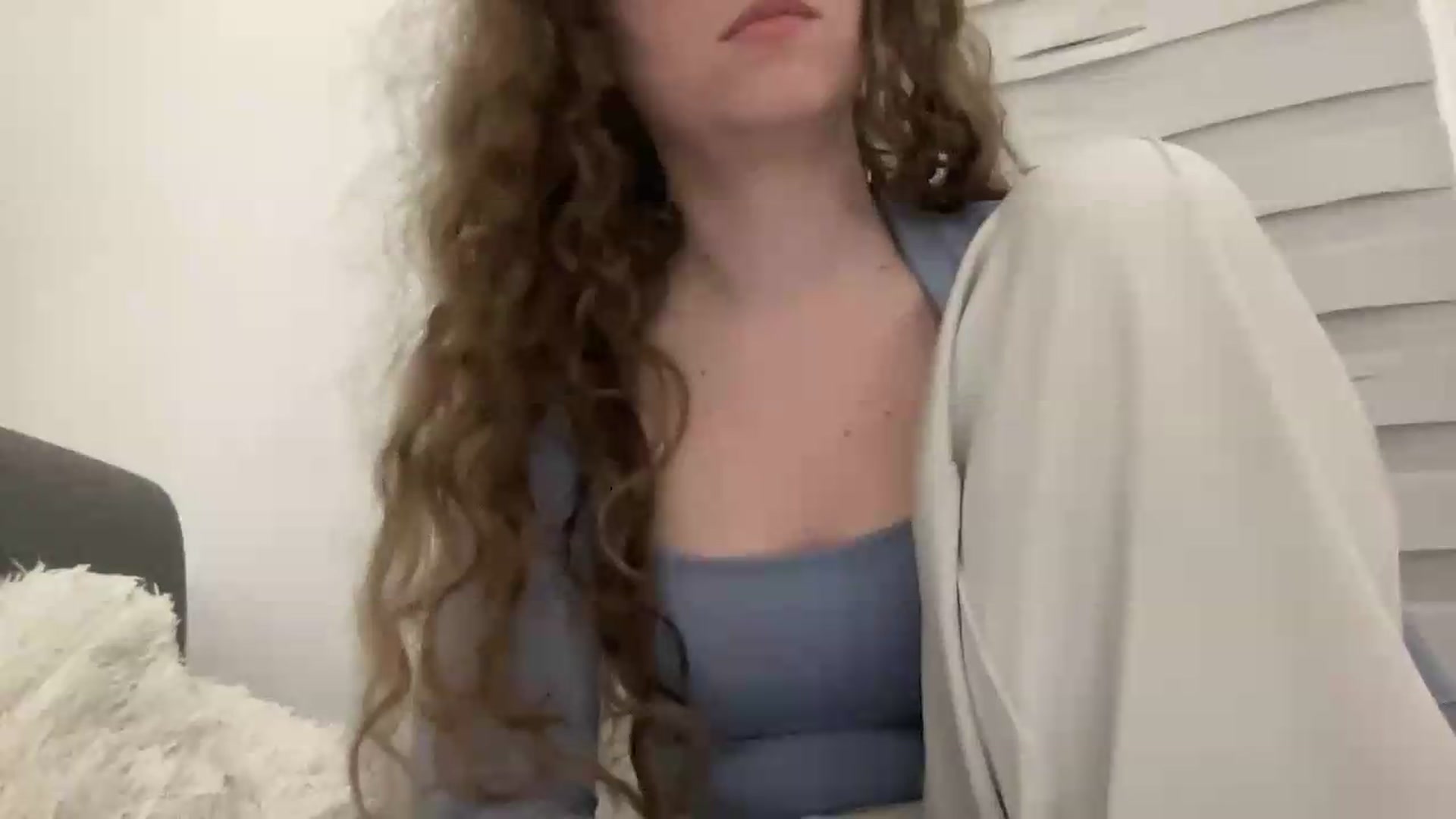 Gallery image thumbnail from BlueFlowerr's myfreecams stream on, 05/22/2026, 21:04 image 6 of 20