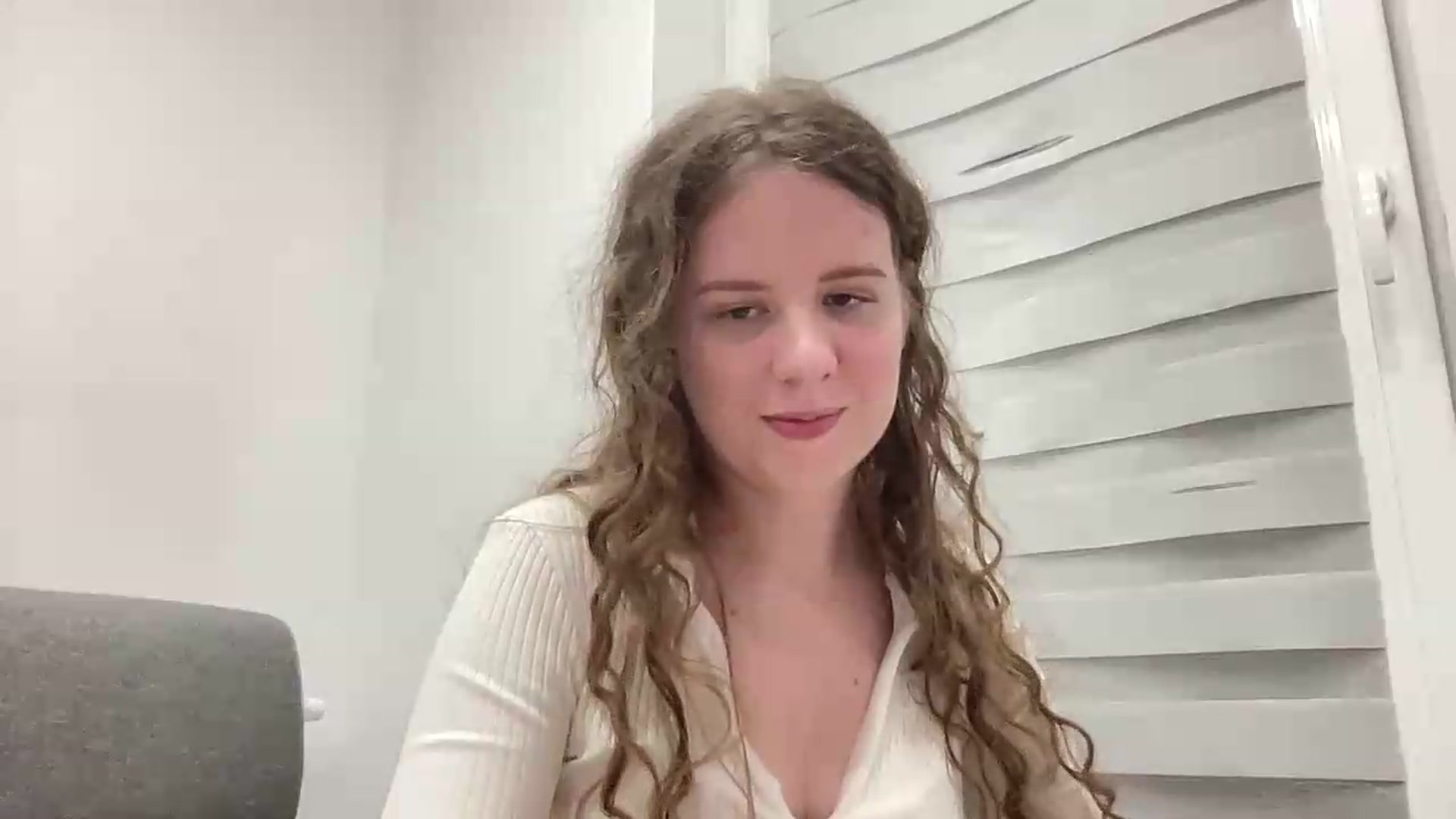 Gallery image thumbnail from BlueFlowerr's myfreecams stream on, 05/23/2026, 19:31 image 12 of 20