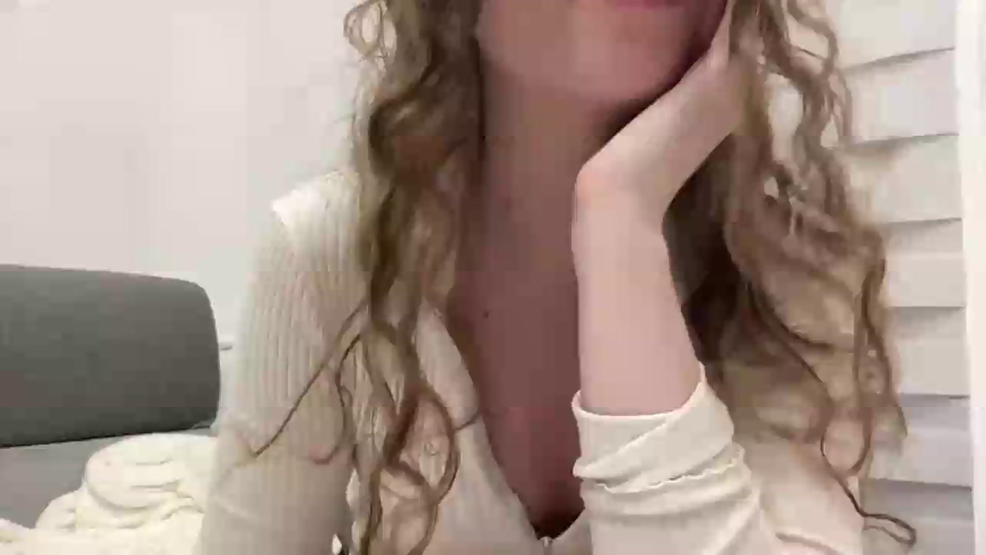 Gallery image thumbnail from BlueFlowerr's myfreecams stream on, 05/23/2026, 19:31 image 8 of 20