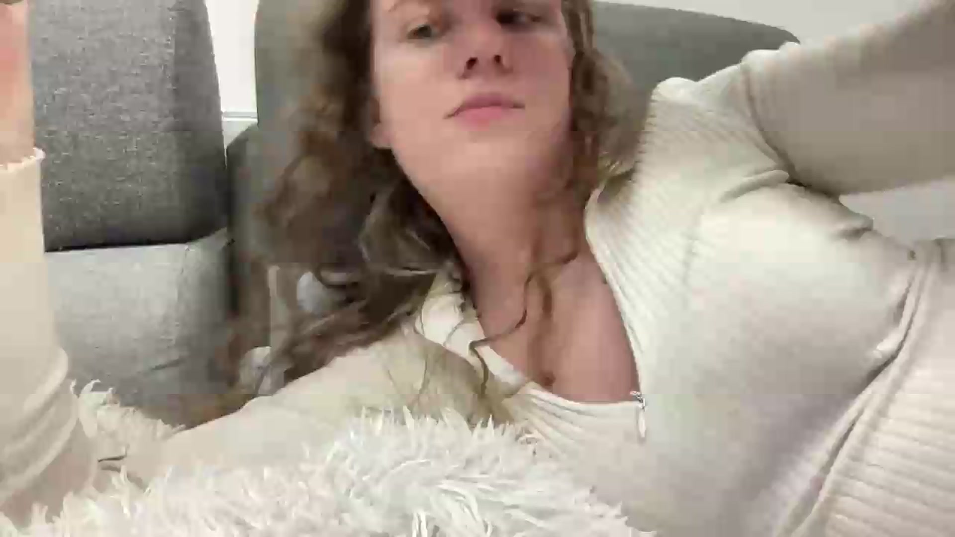 Gallery image thumbnail from BlueFlowerr's myfreecams stream on, 05/23/2026, 21:31 image 6 of 20