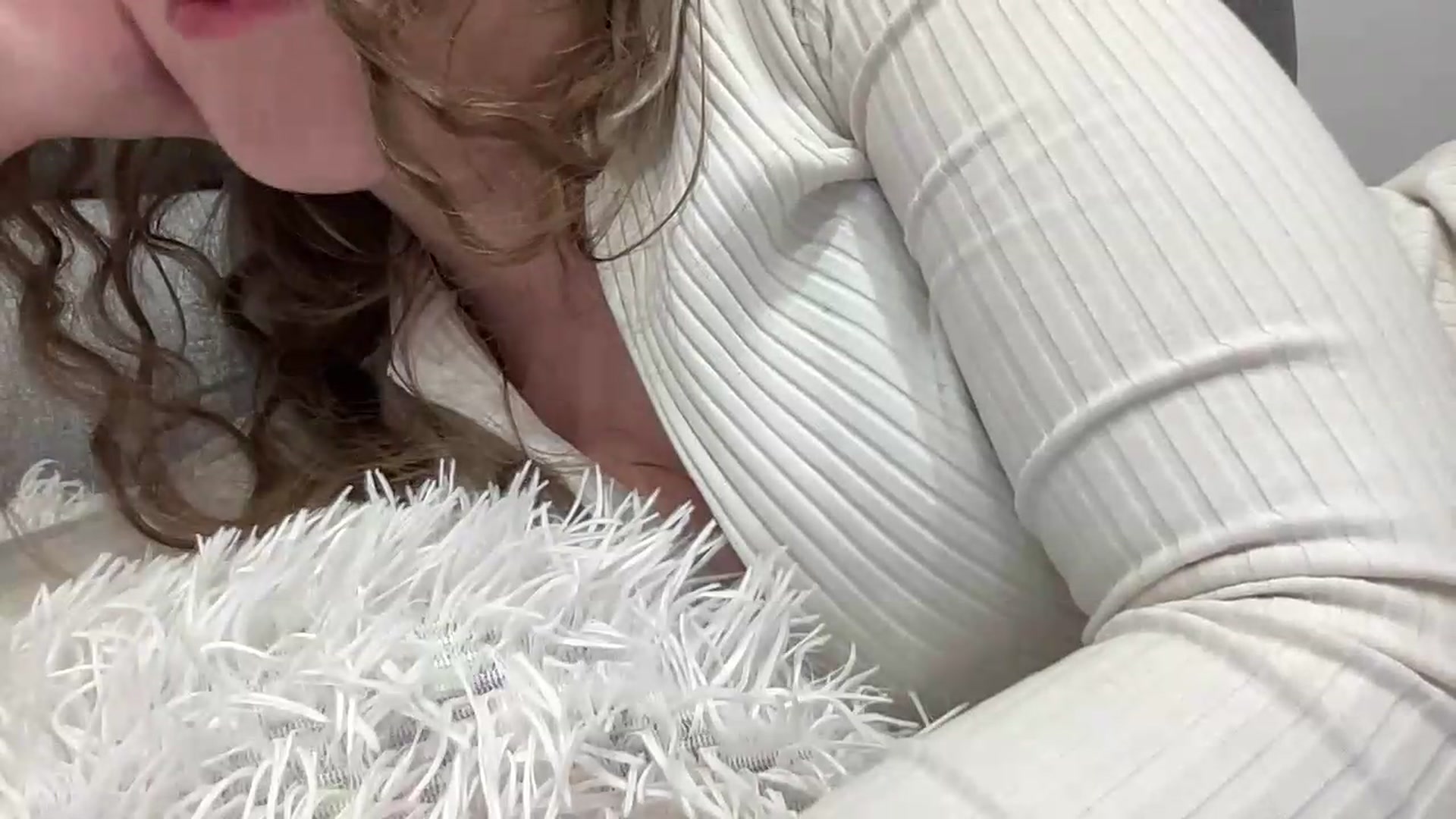 Gallery image thumbnail from BlueFlowerr's myfreecams stream on, 05/23/2026, 21:31 image 19 of 20