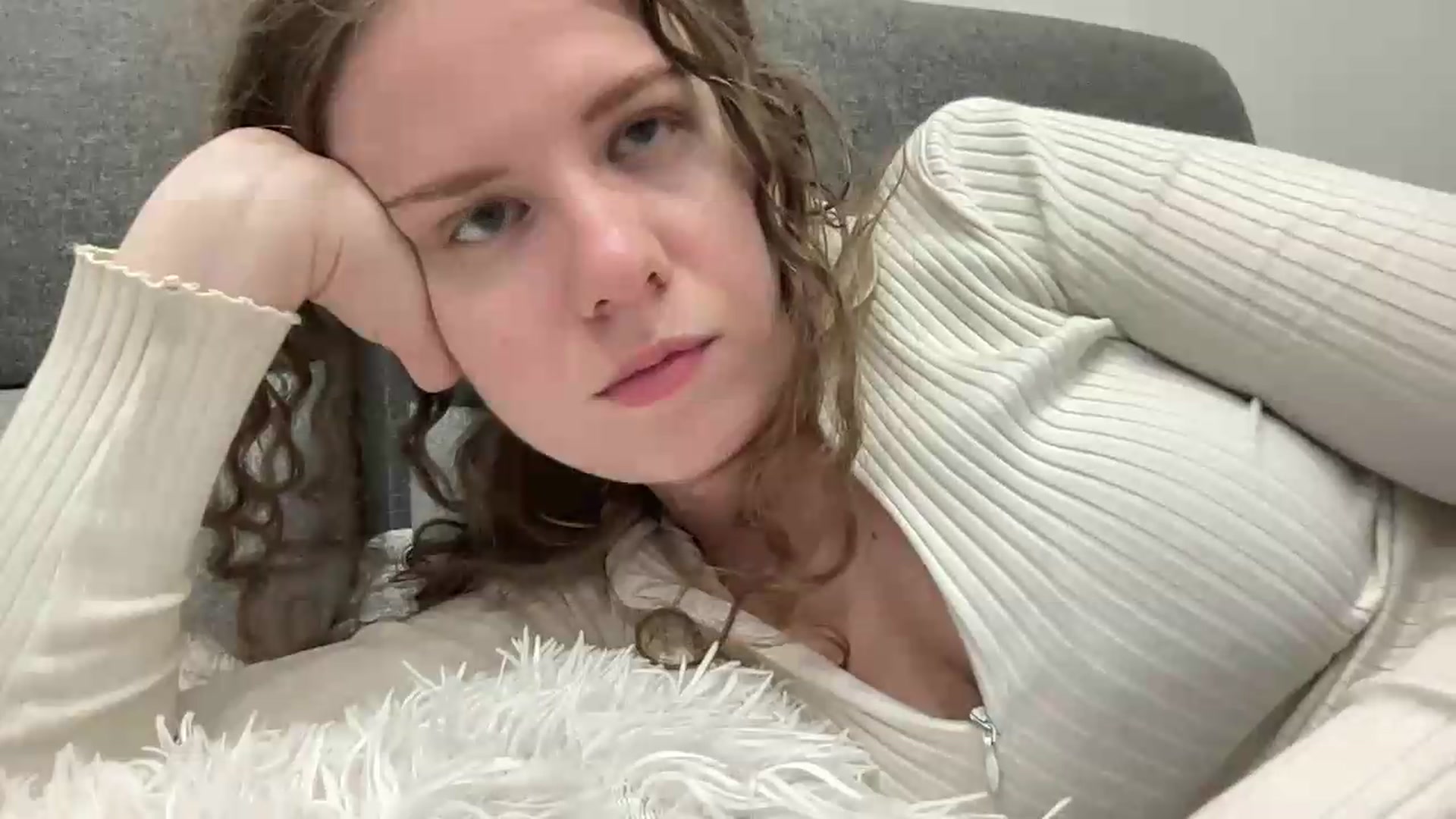 Gallery image thumbnail from BlueFlowerr's myfreecams stream on, 05/23/2026, 21:31 image 8 of 20