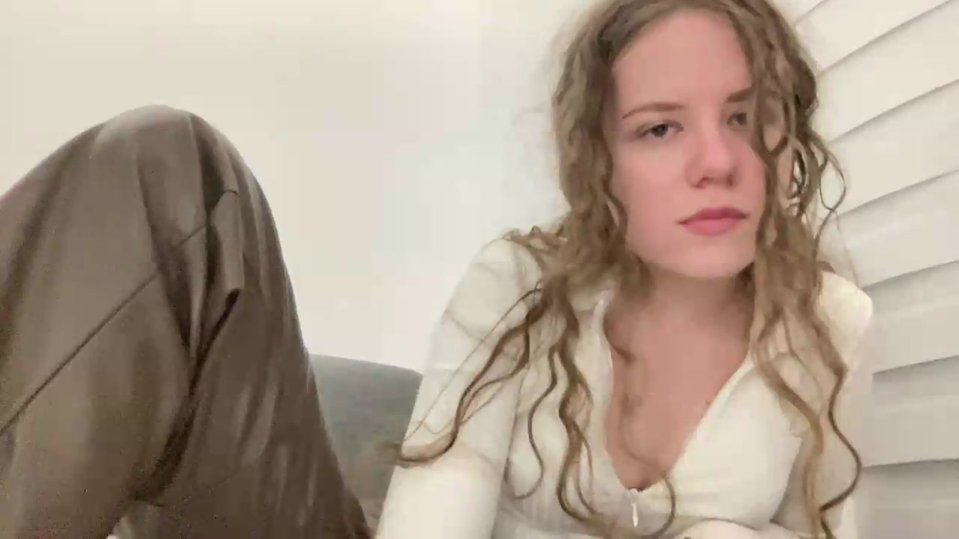 Gallery image thumbnail from BlueFlowerr's myfreecams stream on, 05/23/2026, 22:00 image 13 of 20